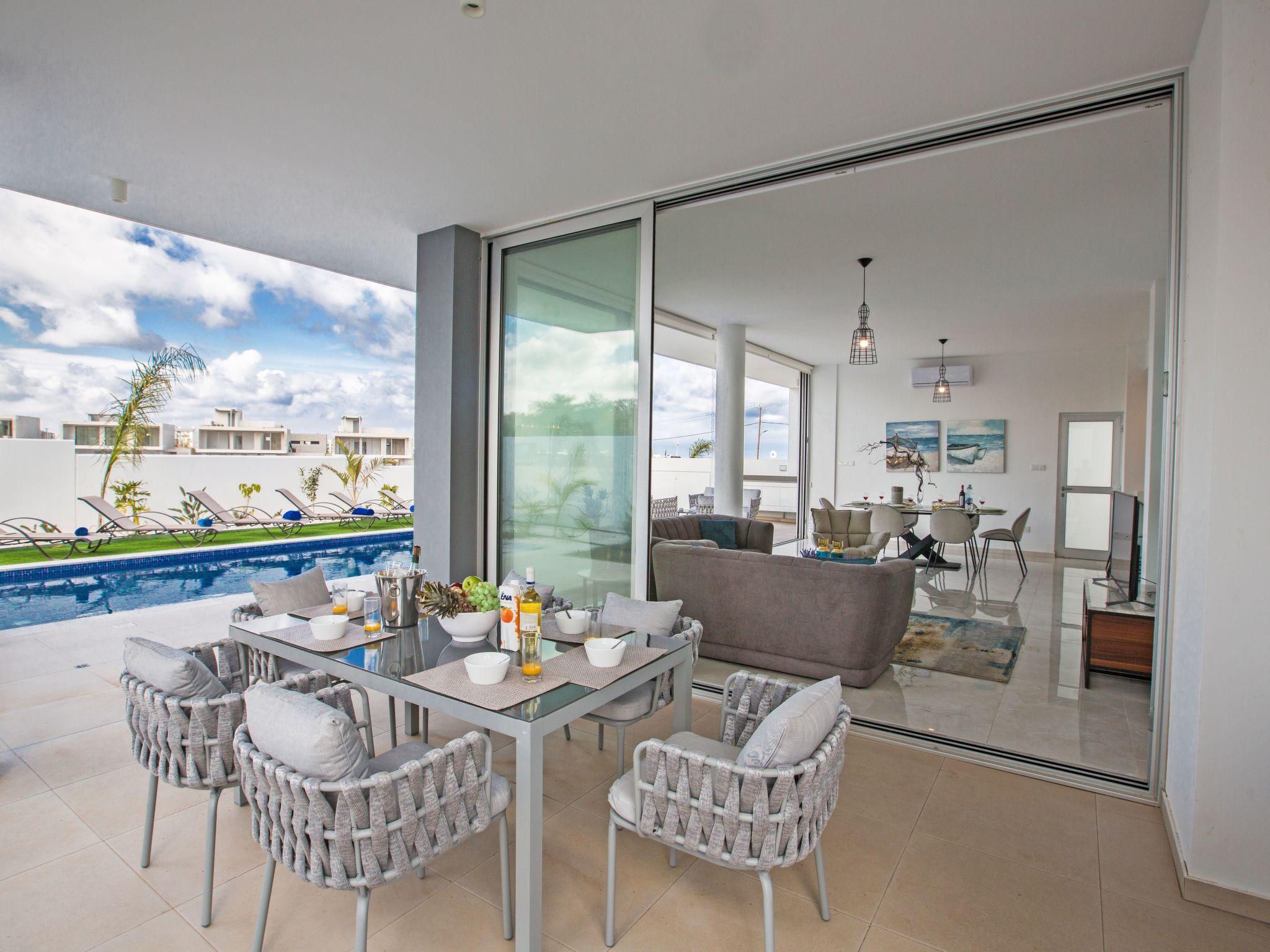 Photo of 3 Schlafzimmer Villa OL26 mit Pool in Protaras