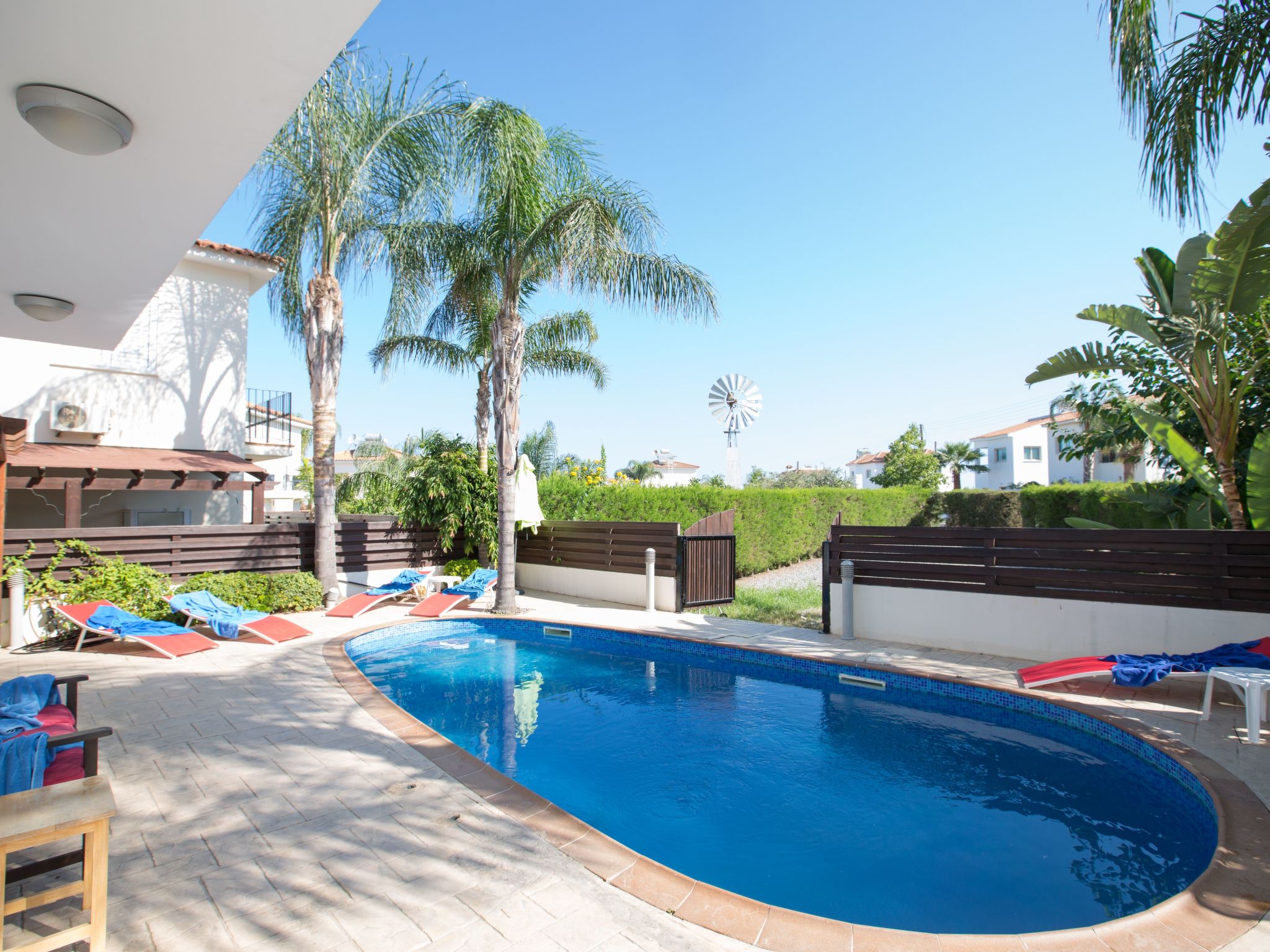 Charmante 3-Schlafzimmer-Villa DI12 mit privatem Pool-Image-tags.info