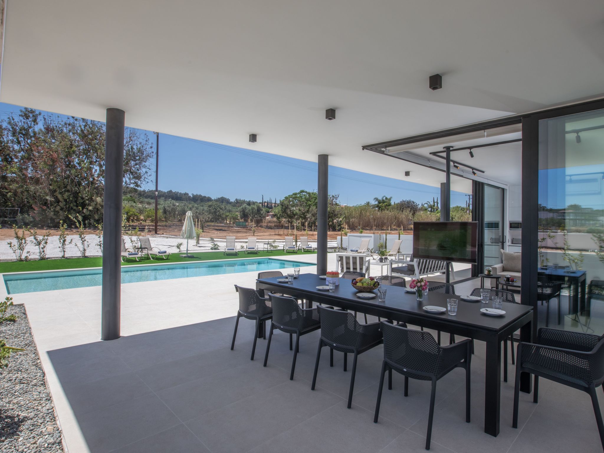 Geräumige Villa mit großem Garten und Pool