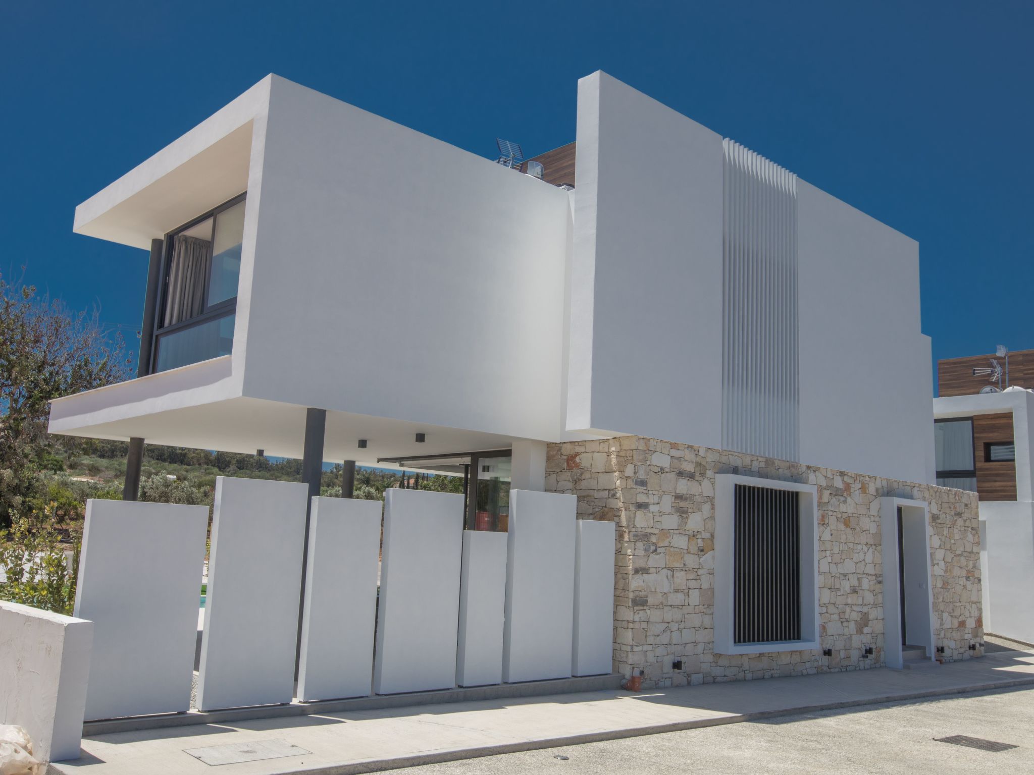 Geräumige Villa mit großem Garten und Pool-Image-tags.info