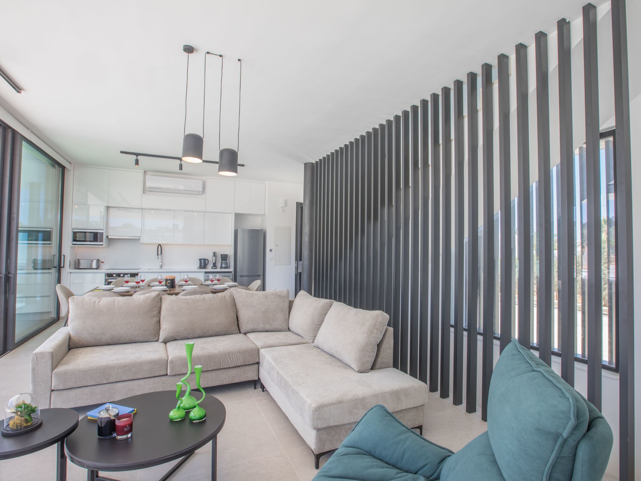 Geräumige Villa mit großem Garten und Pool-Image-tags.info