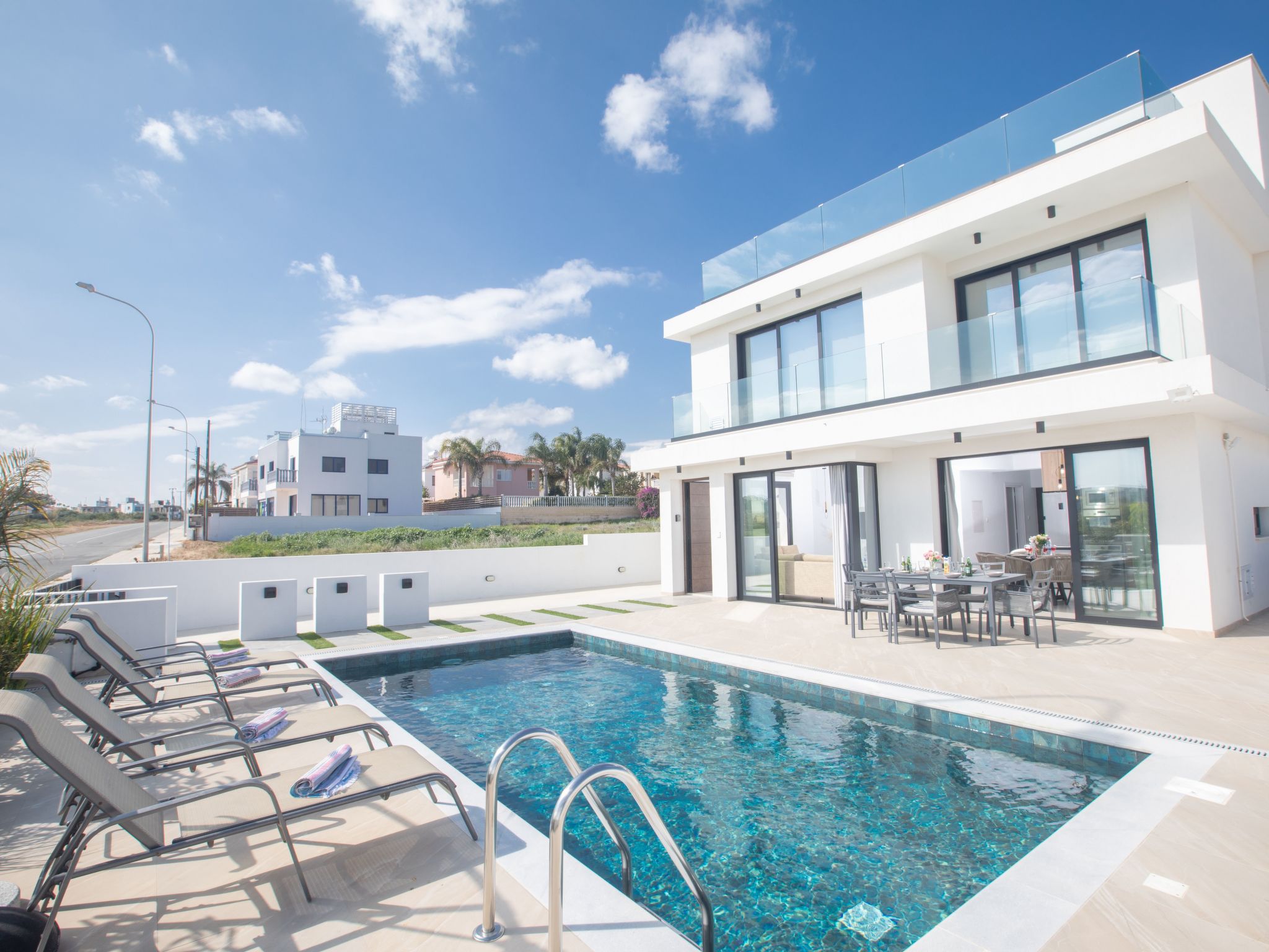 Haus in Paralimni mit Doppelveranda