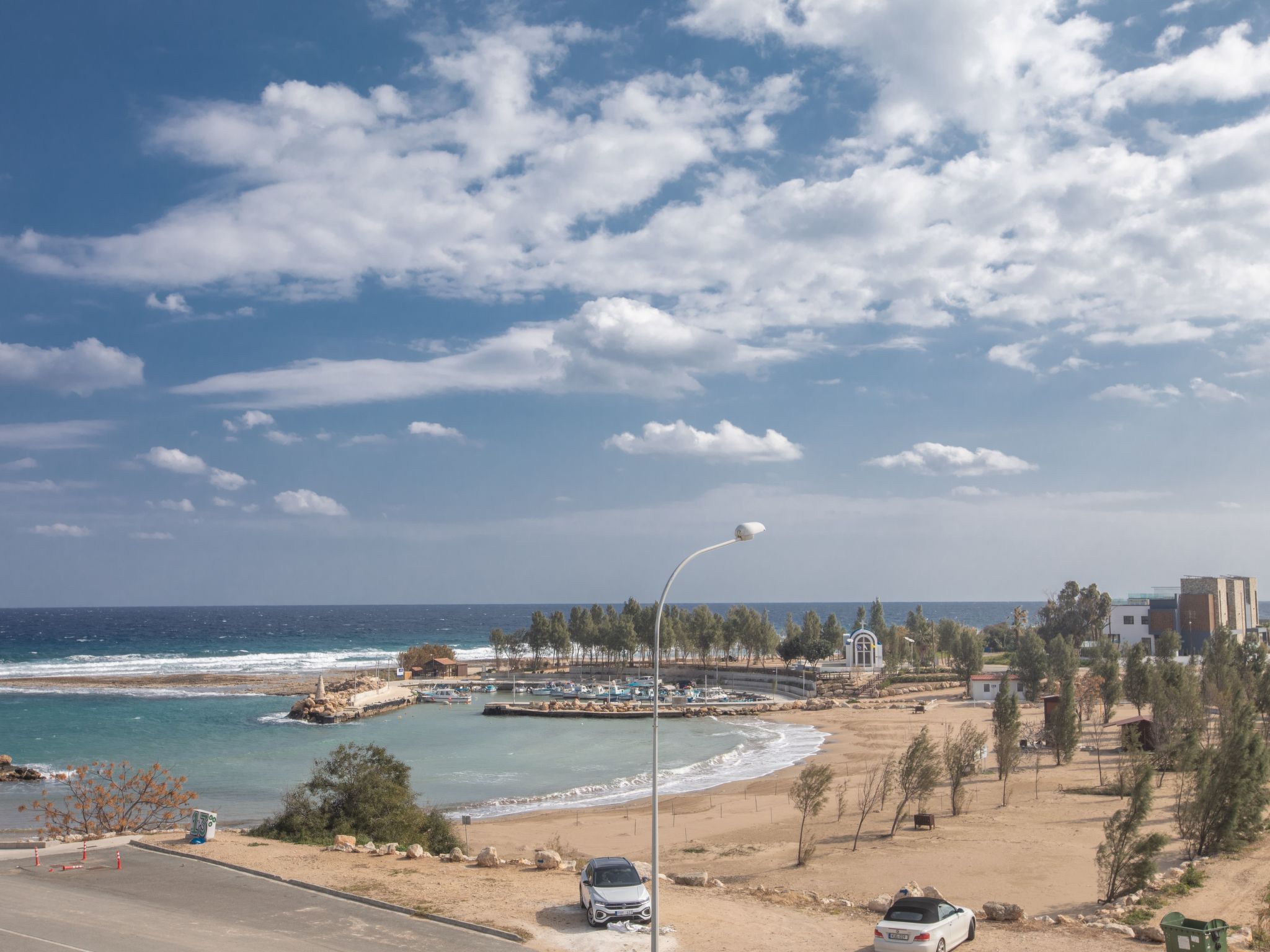 Haus in Paralimni mit Doppelveranda-Image-tags.info