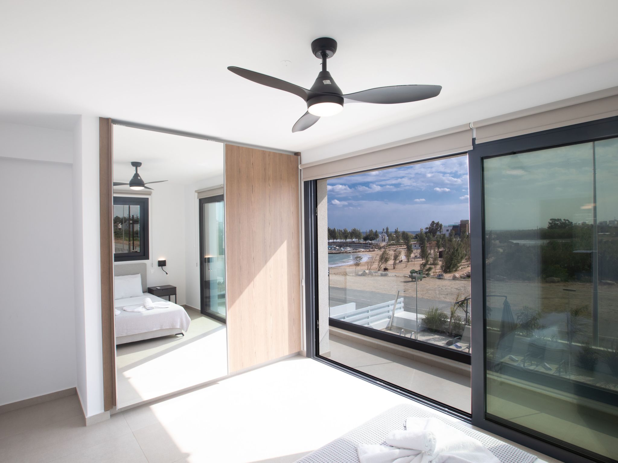 Haus in Paralimni mit Doppelveranda-Image-tags.info