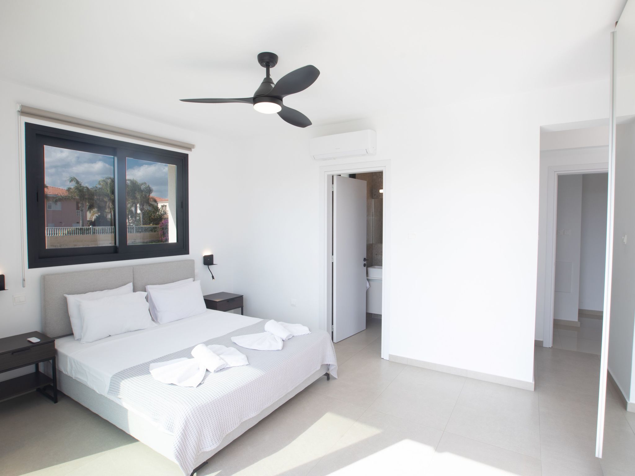 Haus in Paralimni mit Doppelveranda-Image-tags.info