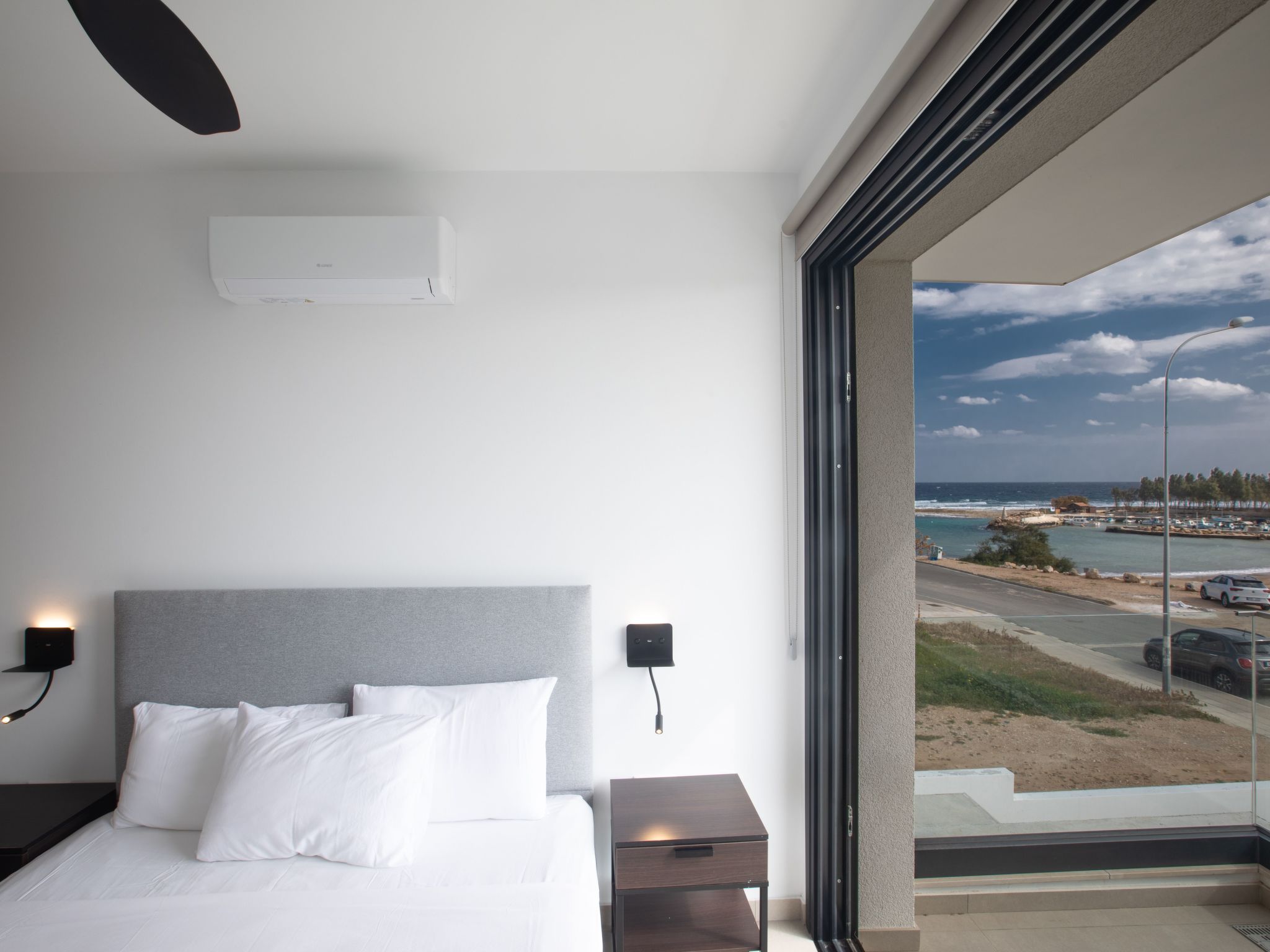 Haus in Paralimni mit Doppelveranda-Image-tags.info