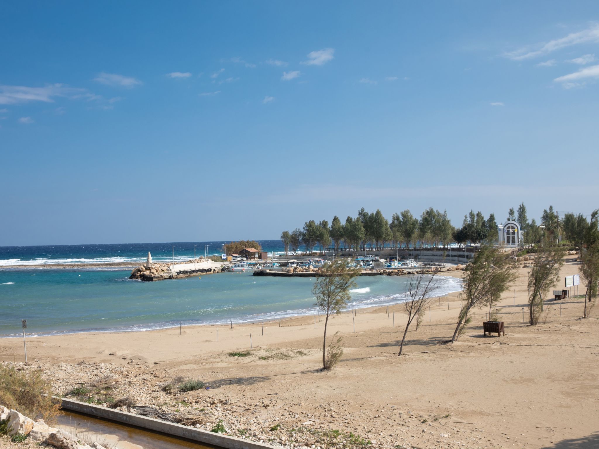 Haus in Paralimni mit Doppelveranda-Image-tags.info