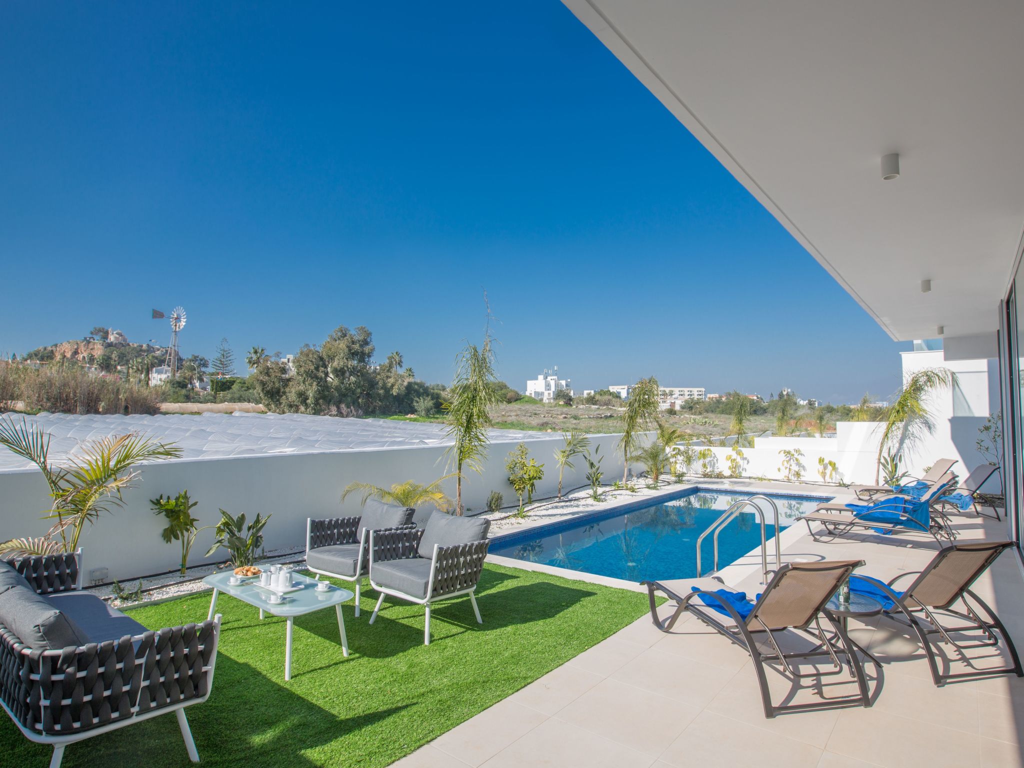 3-Schlafzimmer-Villa mit privatem Pool im Zentrum