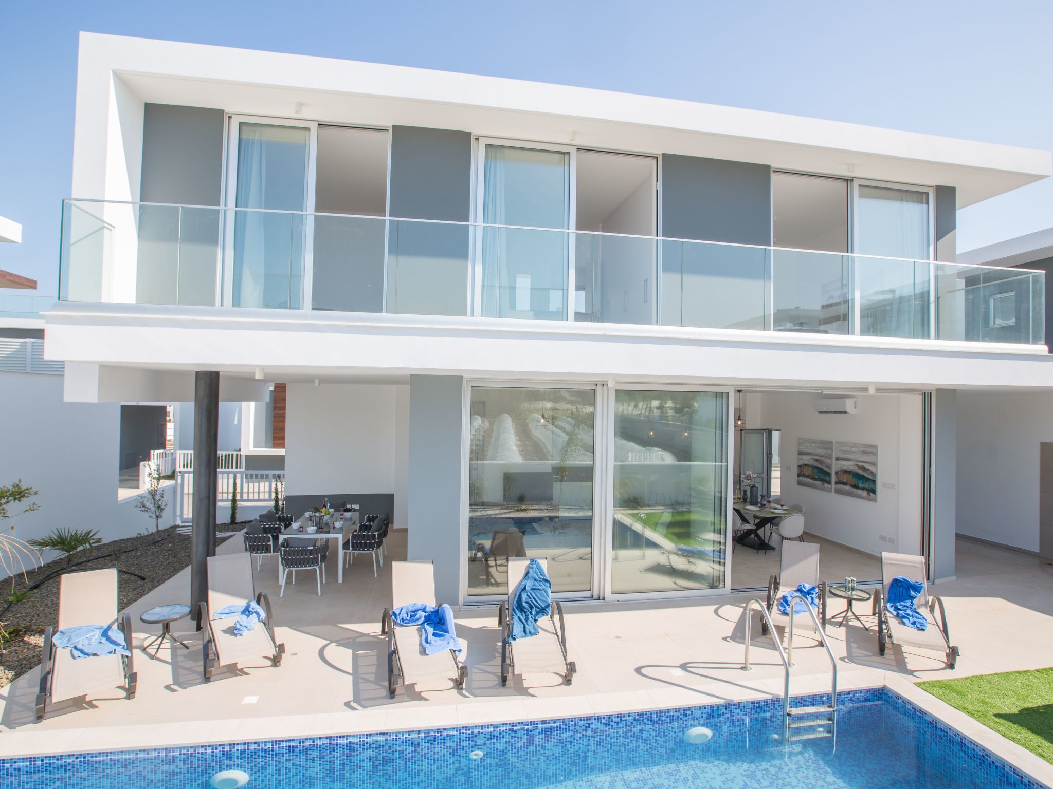 3-Schlafzimmer-Villa mit privatem Pool im Zentrum-Image-tags.info