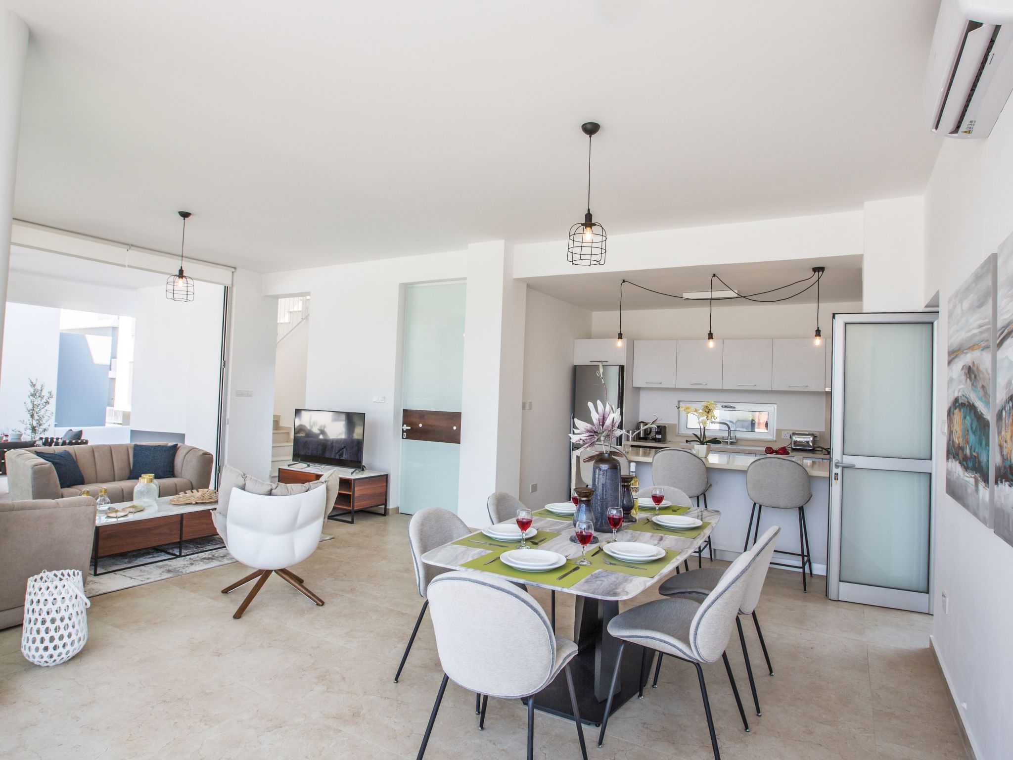 3-Schlafzimmer-Villa mit privatem Pool im Zentrum-Image-tags.info