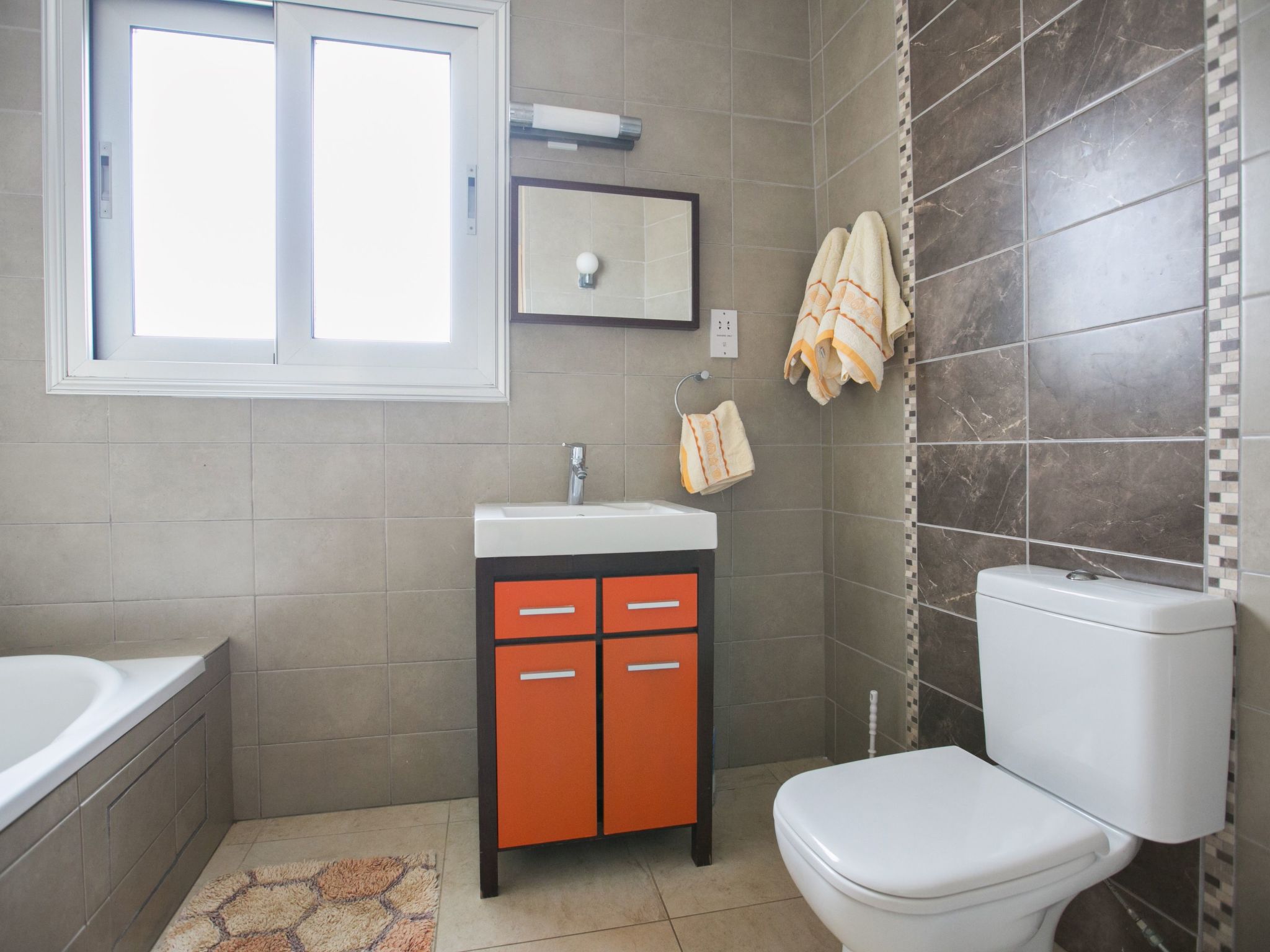 Schöne Wohnung am Meer-Image-tags.info