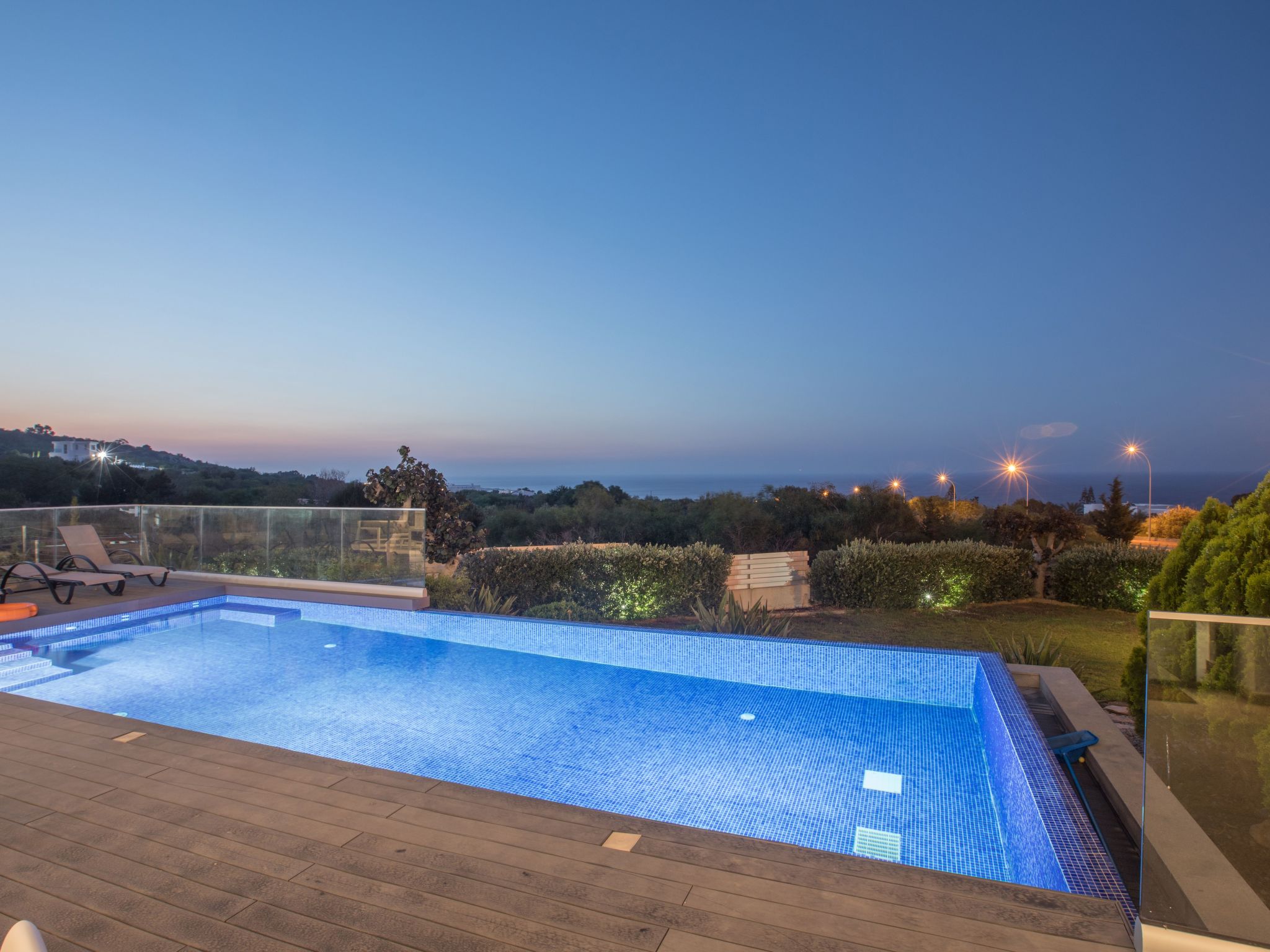 Ferienvilla "Chloe" mit Terrasse und Garten-Image-tags.info