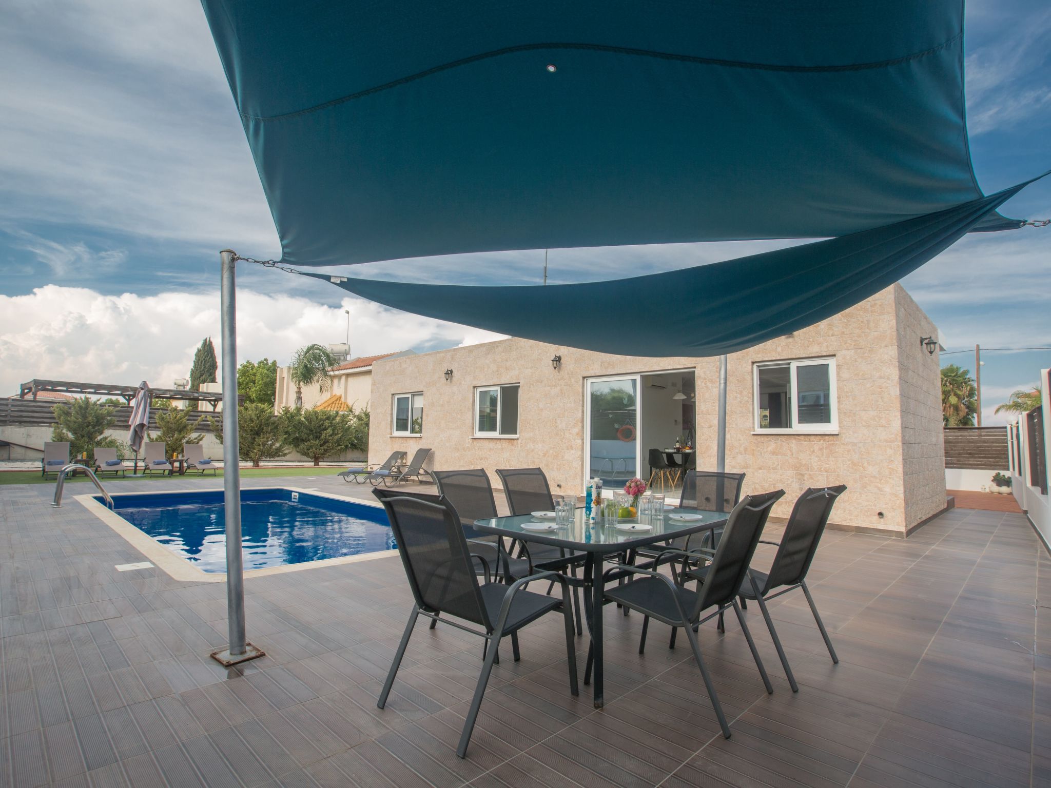 3-Schlafzimmer-Villa in Protaras Zentrum mit Pool