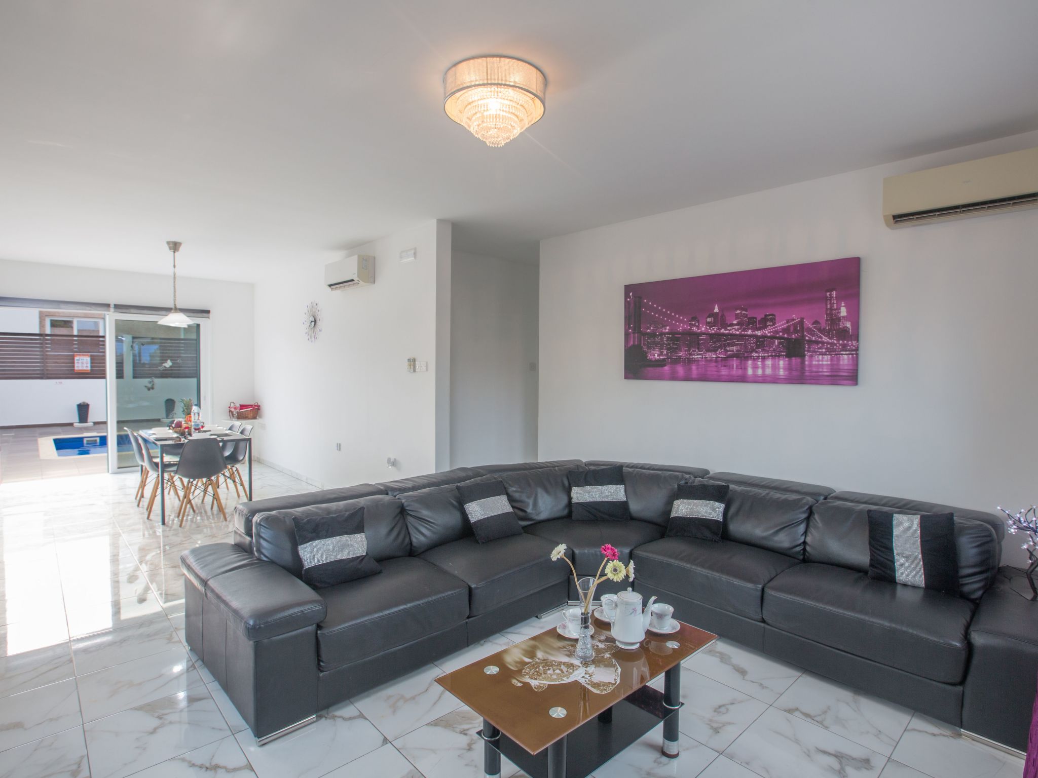 3-Schlafzimmer-Villa in Protaras Zentrum mit Pool-Image-tags.info