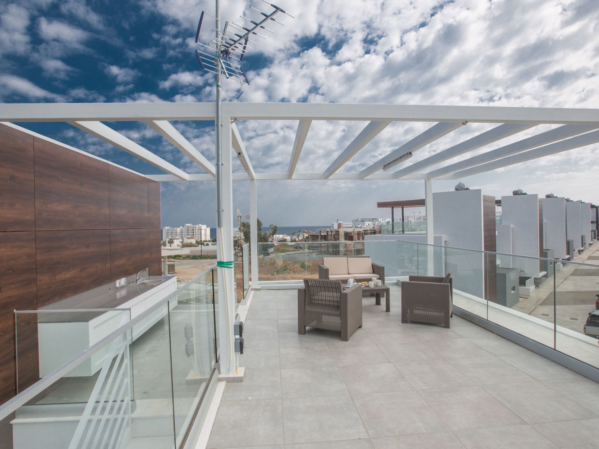 Protaras Villa mit privatem Pool und Dachgarten-Image-tags.info