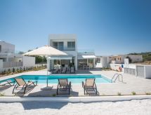 Ruime villa met privézwembad in Protaras, vlakbij het strand - thumbnail 4