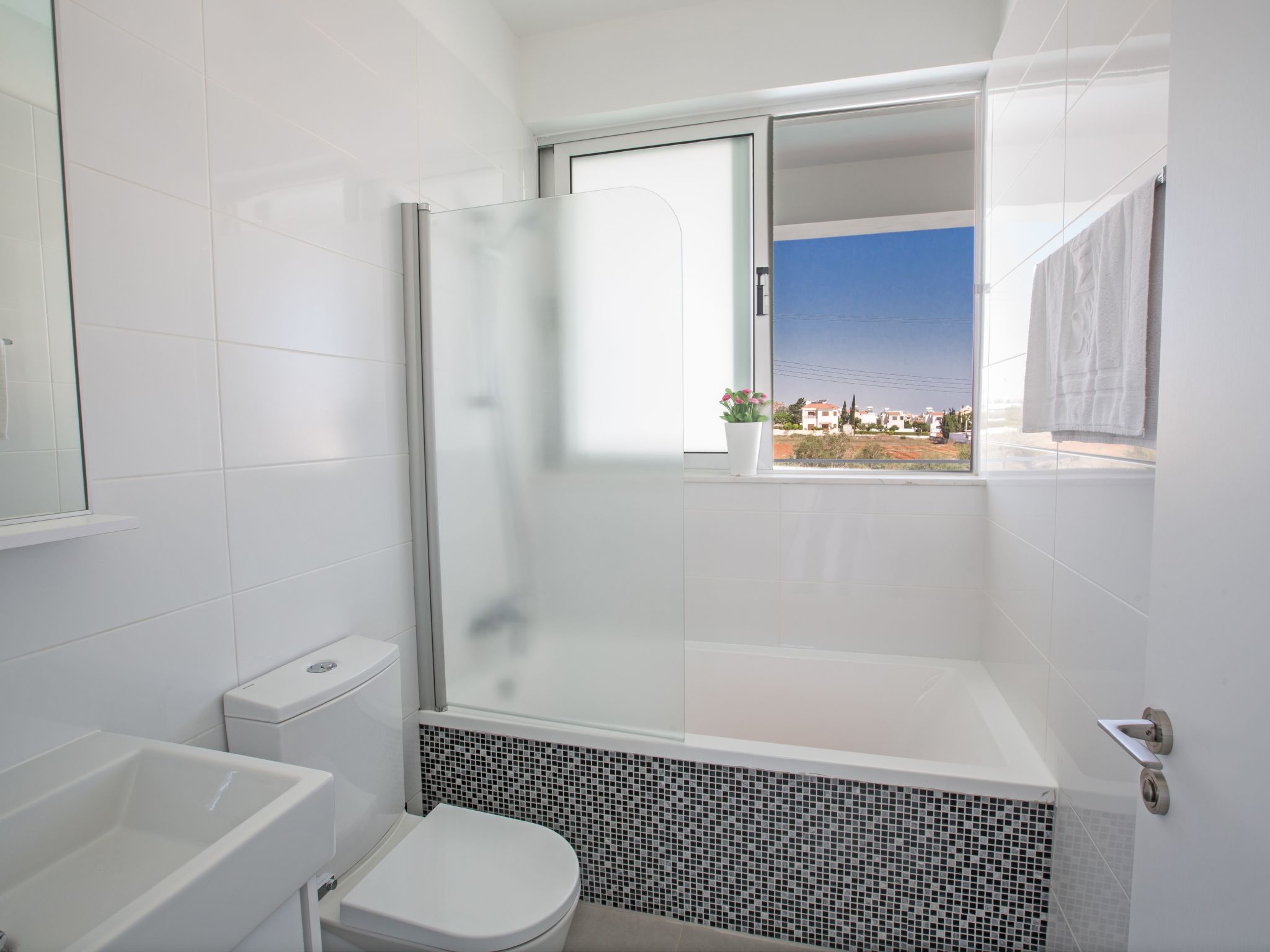 Wunderschöne, geräumige Ferienvilla mit BBQ-Image-tags.info