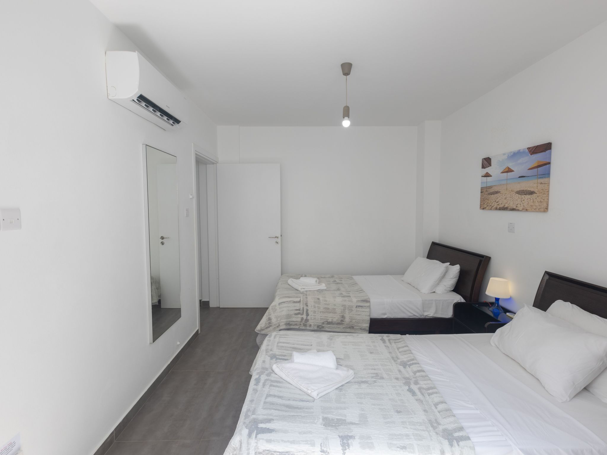 Greco Villa CCV4. 5-Schlafzimmer-Villa mit privatem Pool in Protaras Zentrum-Image-tags.info