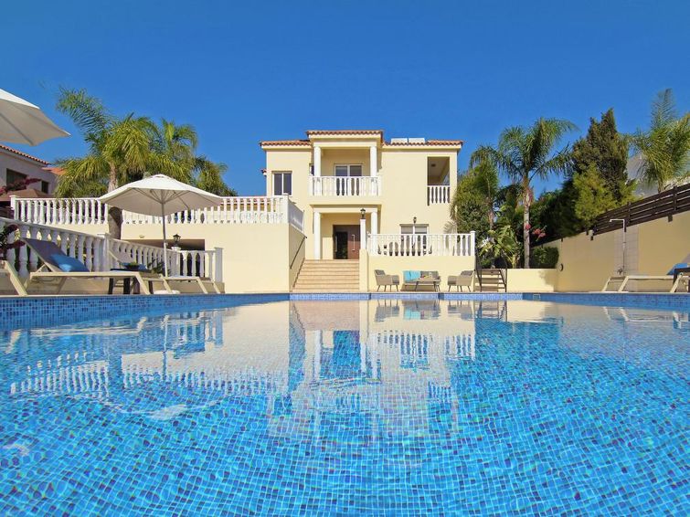 cleopatra Accommodation in Paralimni