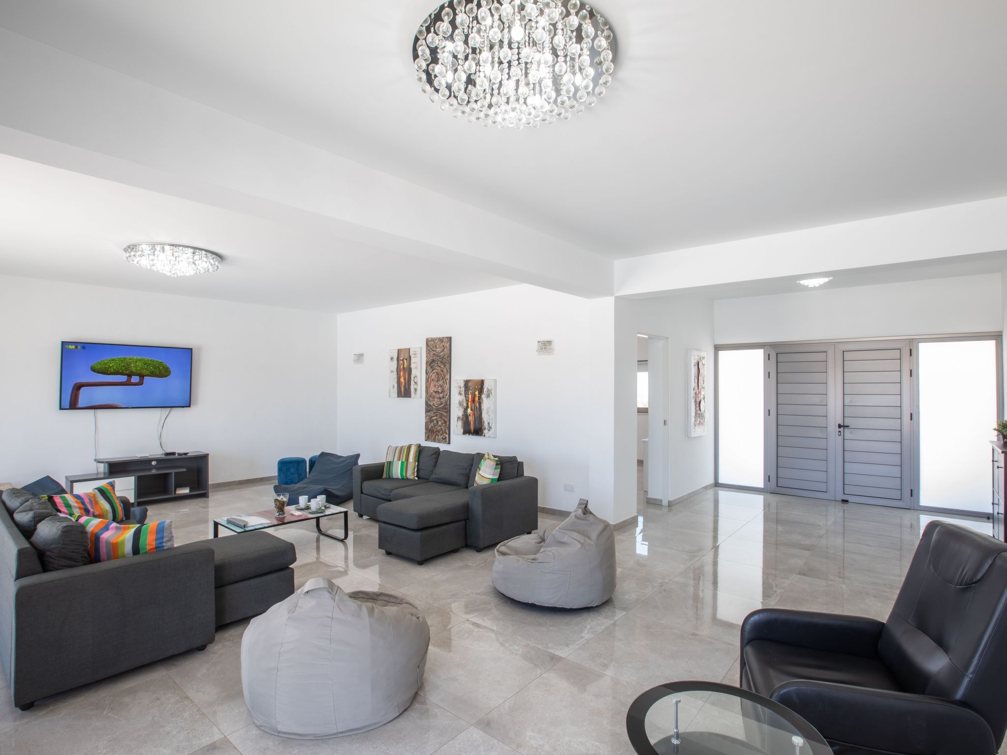 Geräumiges Ferienhaus für 12 Personen in Paralini-Image-tags.info