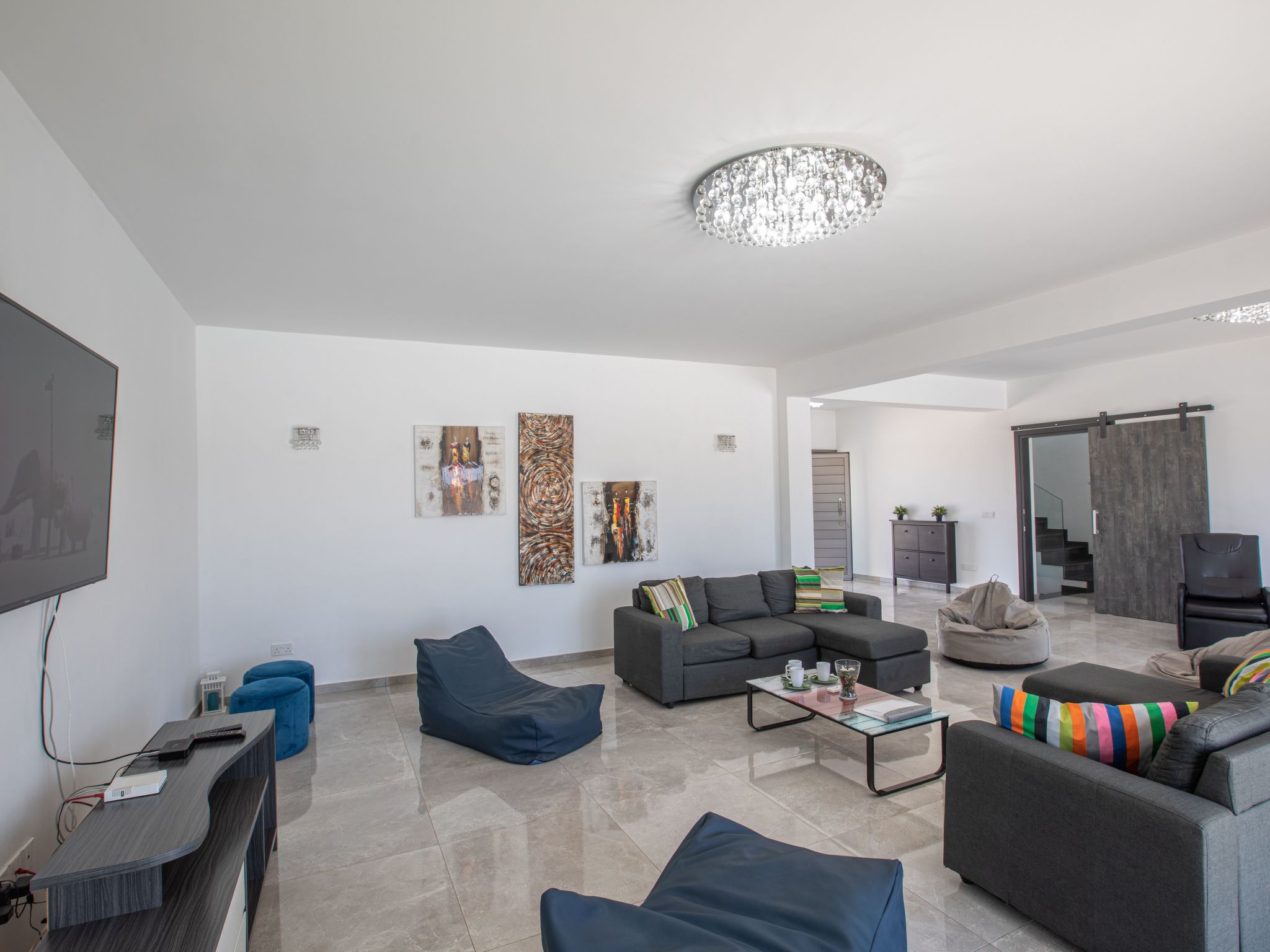 Geräumiges Ferienhaus für 12 Personen in Paralini-Image-tags.info