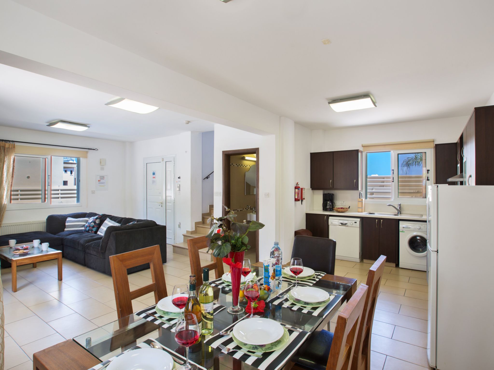 Moderne Ferienvilla PV5 mit großem Garten-Image-tags.info