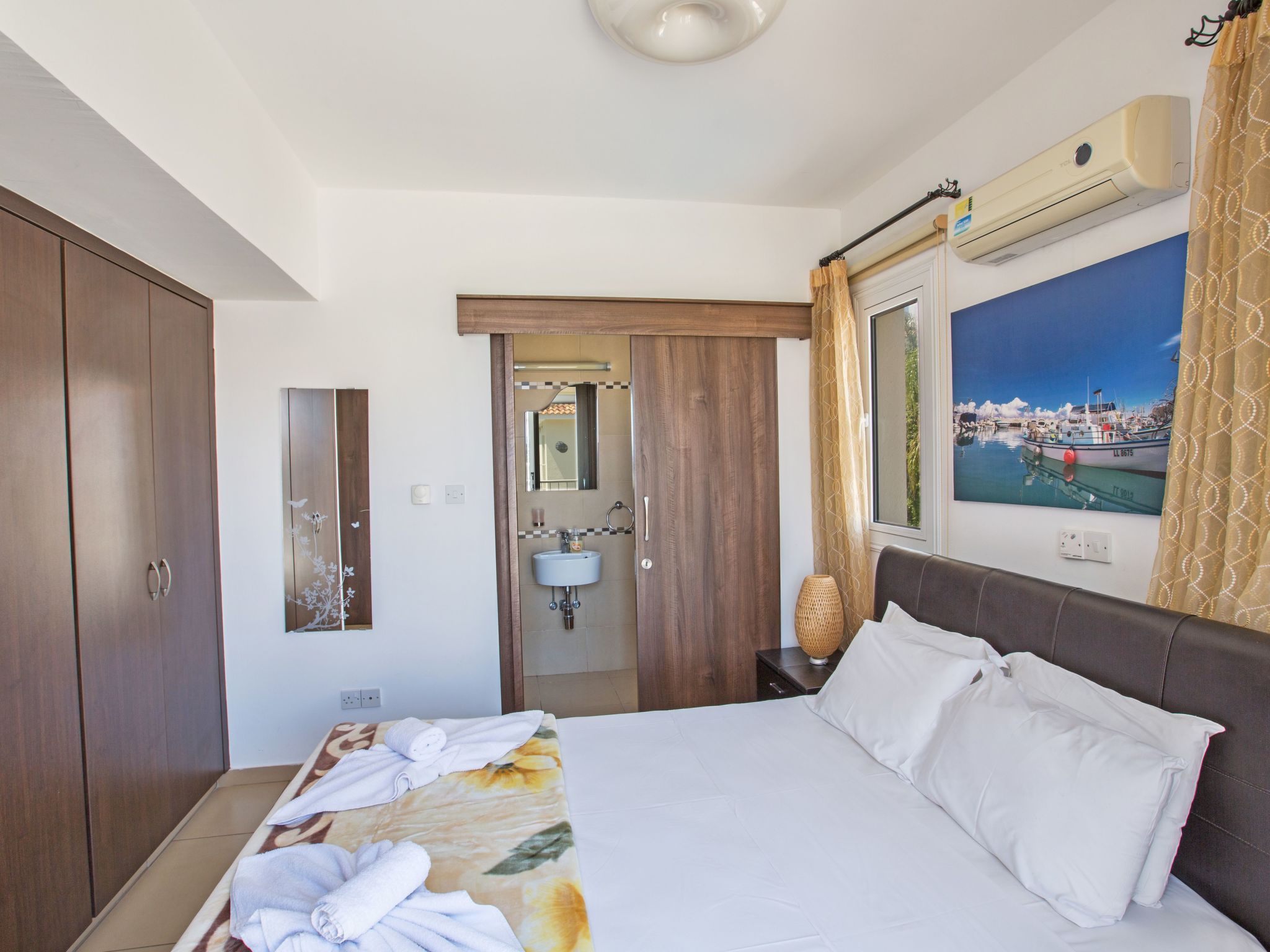 Moderne Ferienvilla PV5 mit großem Garten-Image-tags.info