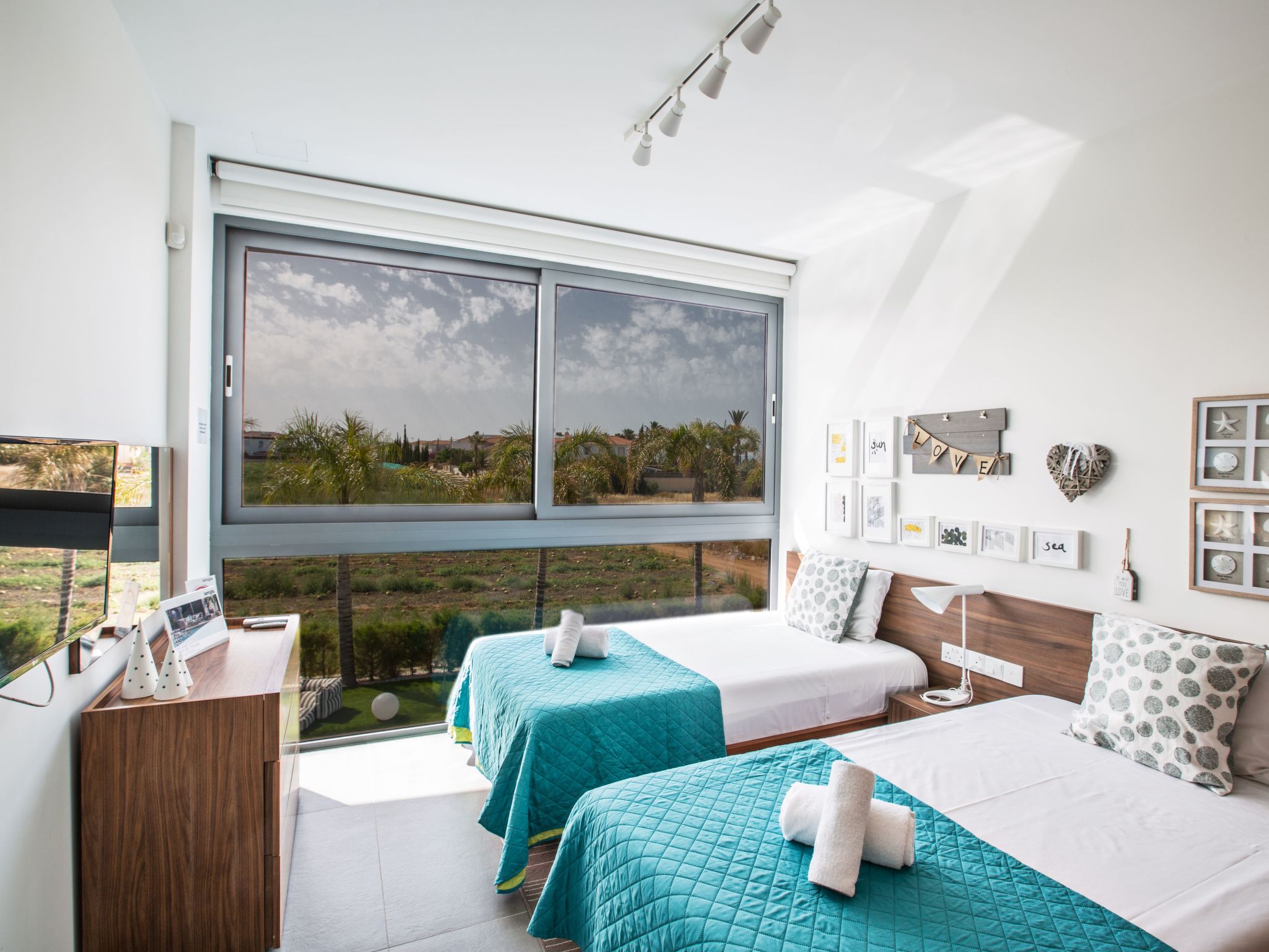 Haus in Paralimni mit großem Patio-Image-tags.info