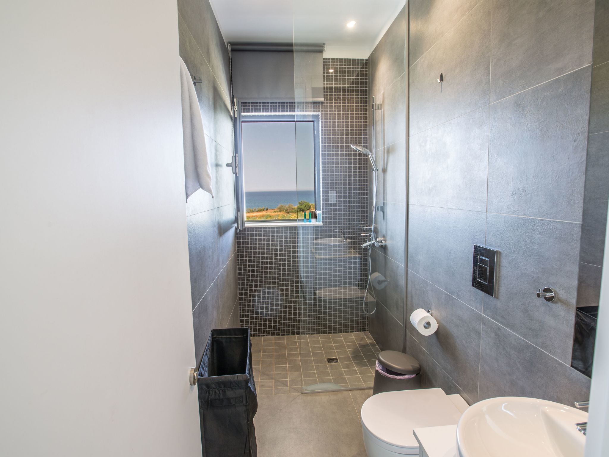 Haus in Paralimni mit großem Patio-Image-tags.info