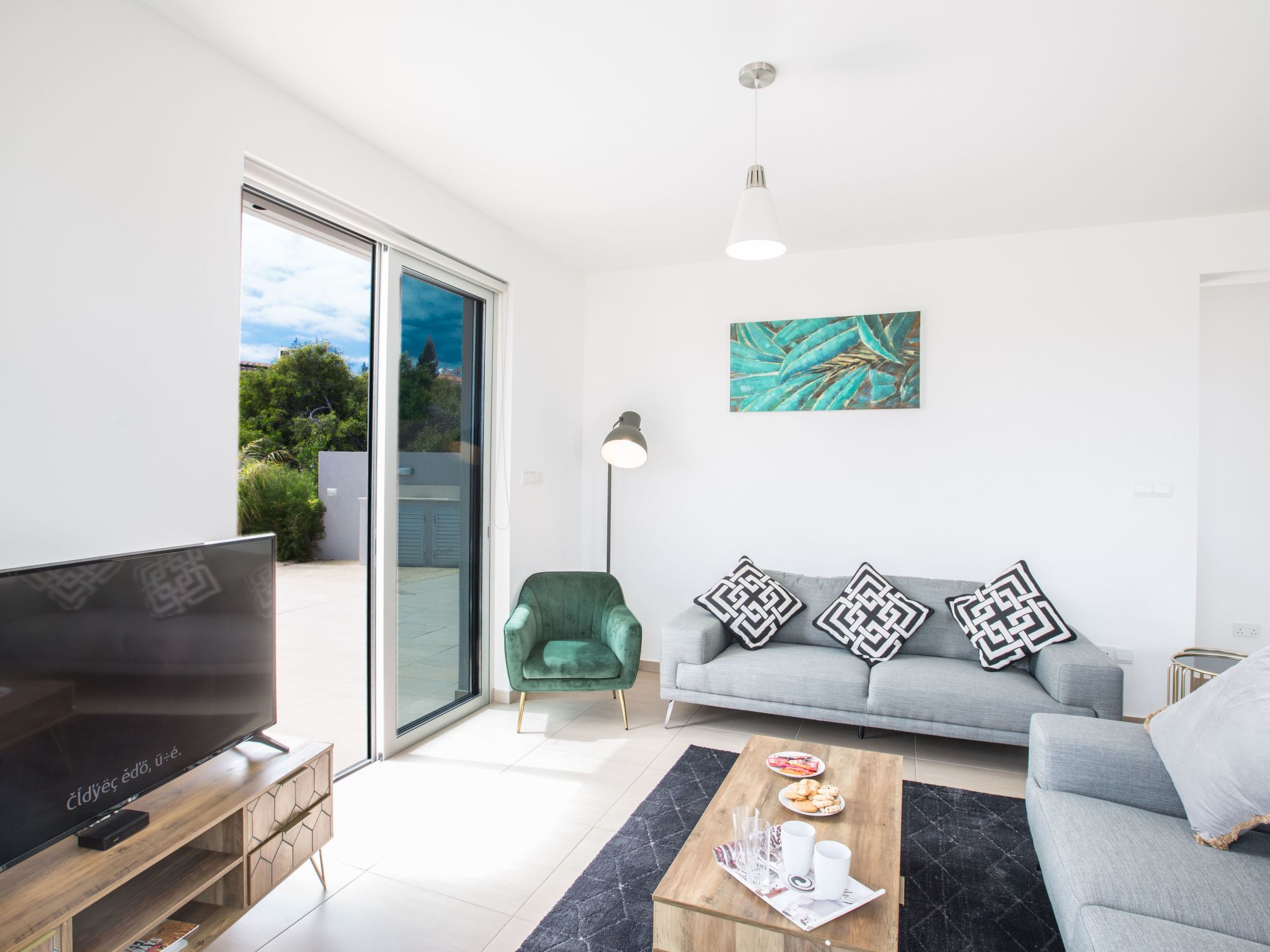 Schöne, topmoderne Ferienvilla auf Zypern-Image-tags.info