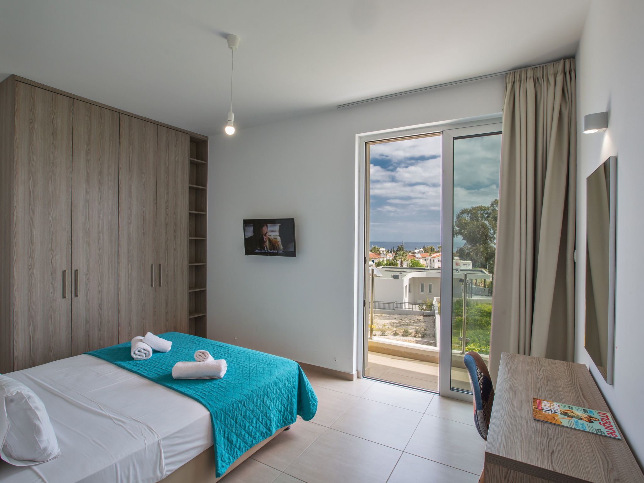 Schöne, topmoderne Ferienvilla auf Zypern-Image-tags.info