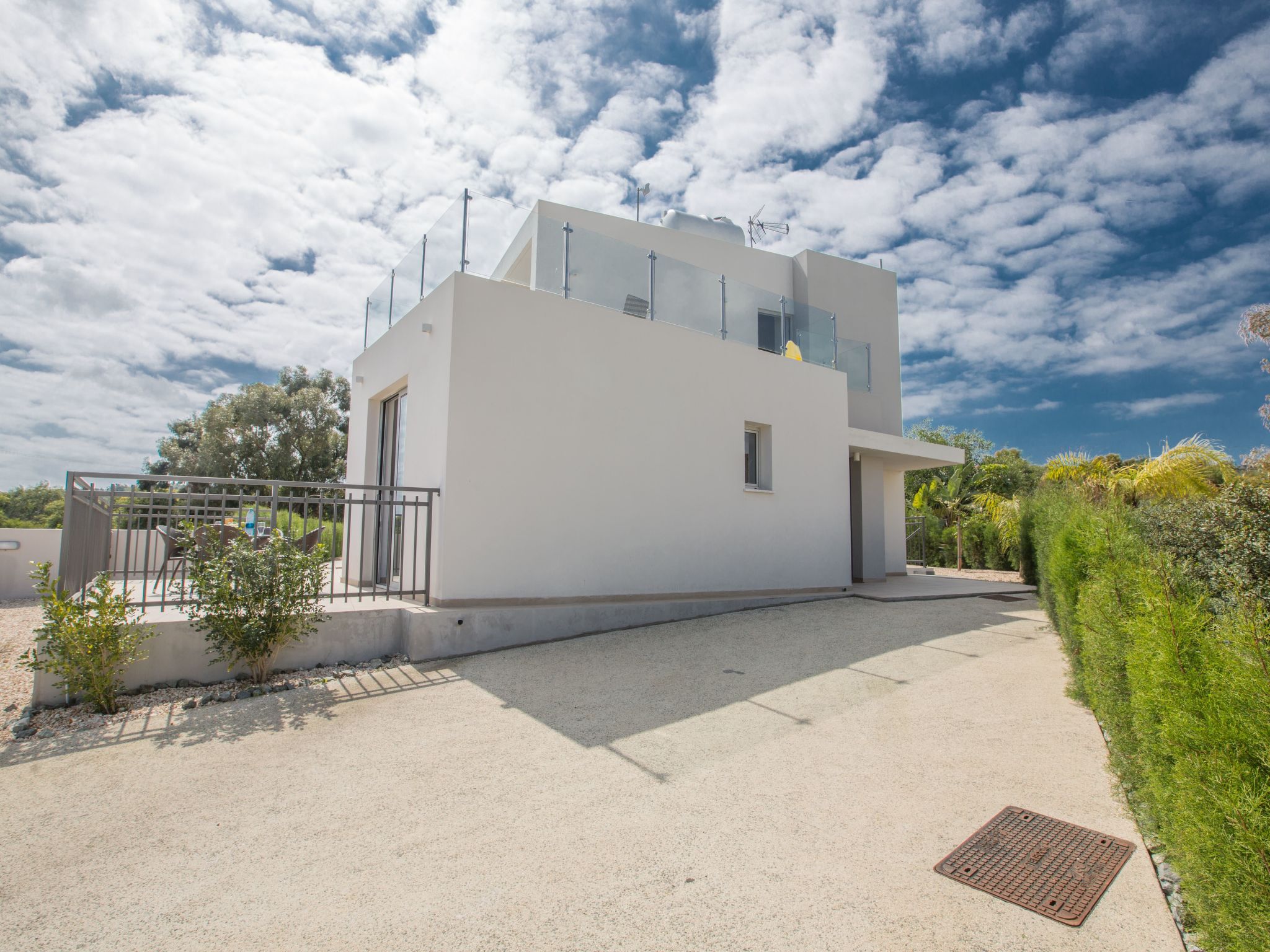 Schöne, topmoderne Ferienvilla auf Zypern-Image-tags.info