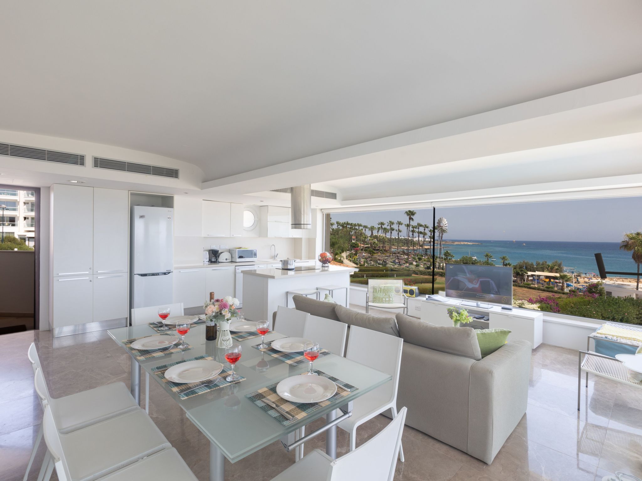 Luxuriöse Wohnung am Strand von Thalassa