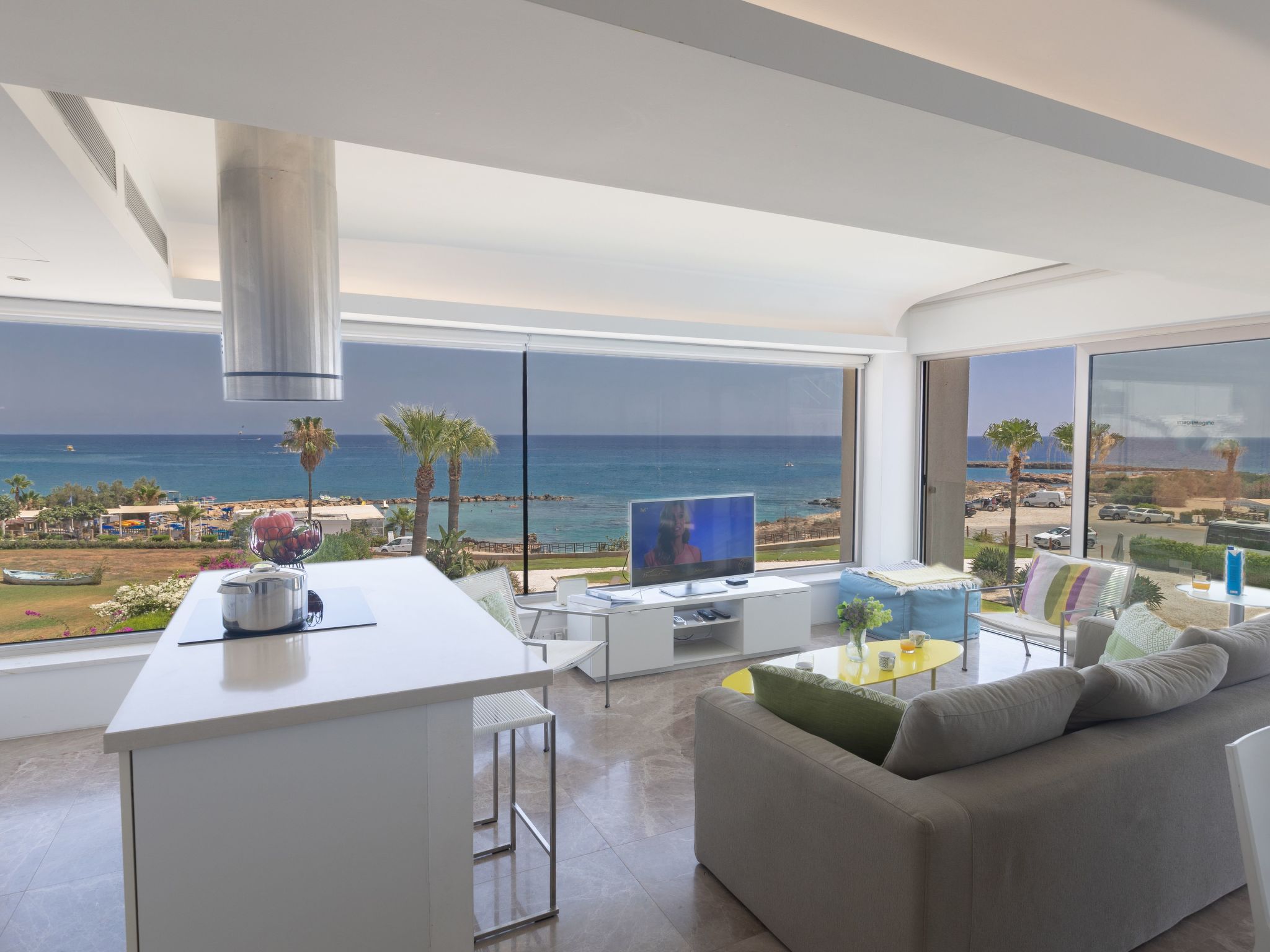 Luxuriöse Wohnung am Strand von Thalassa-Image-tags.info