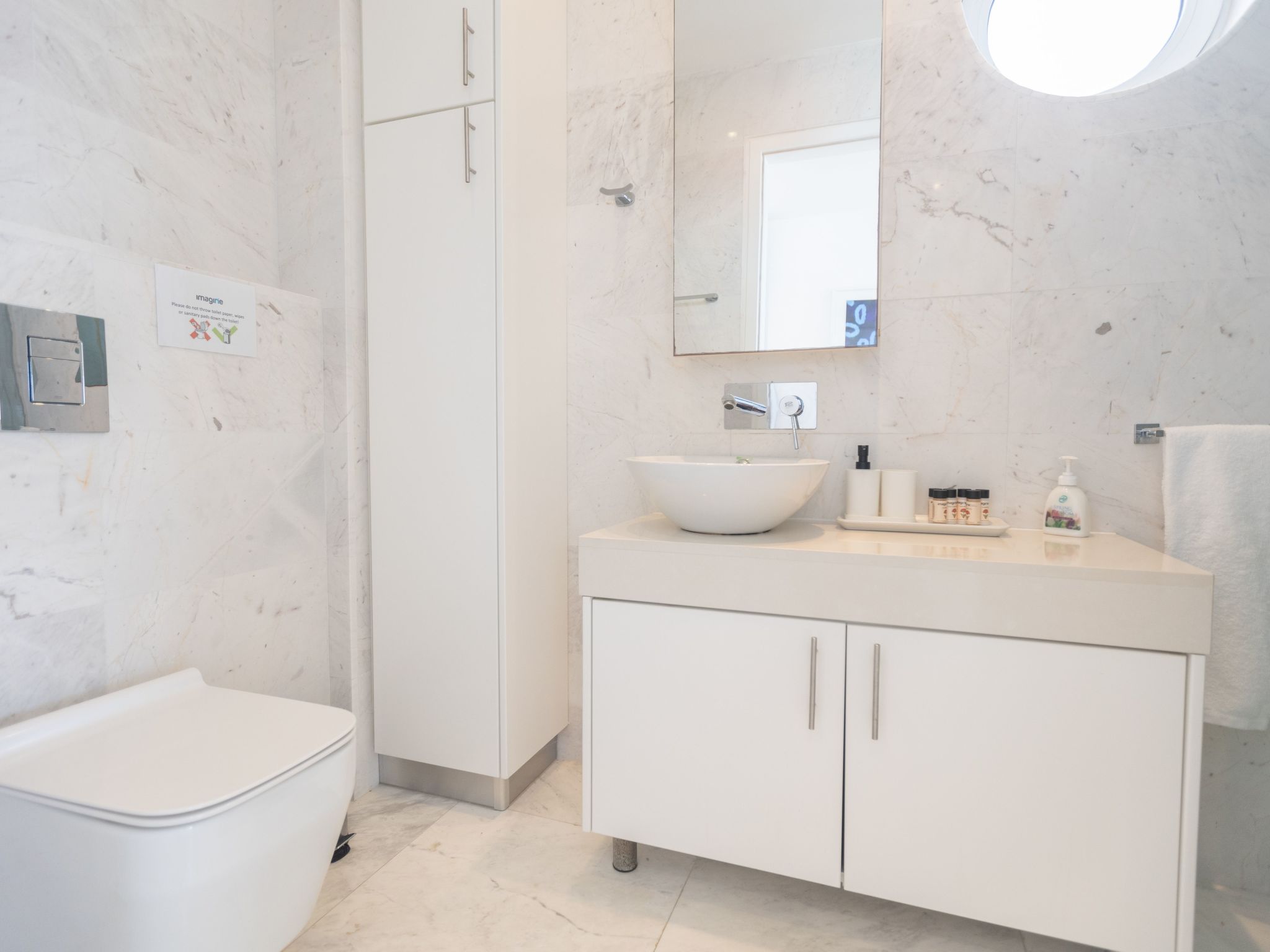 Luxuriöse Wohnung am Strand von Thalassa-Image-tags.info