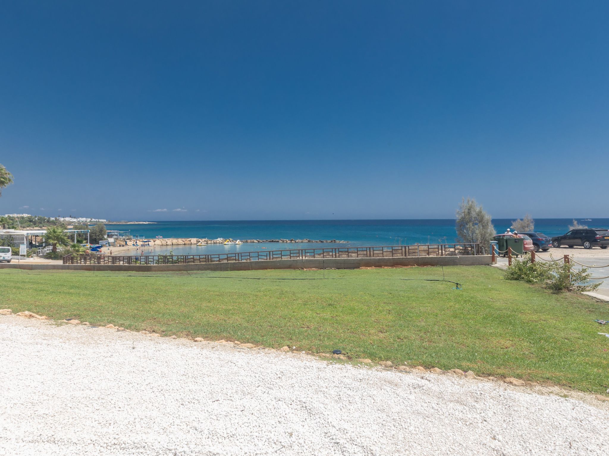 Luxuriöse Wohnung am Strand von Thalassa-Image-tags.info