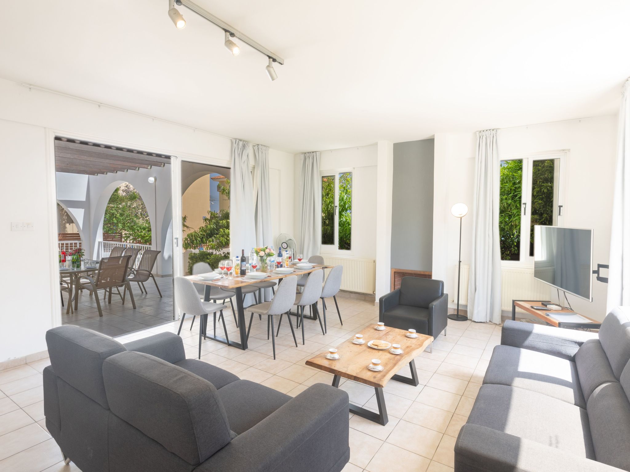 Photo of Ferienvilla "Holiday Villa" mit privatem Pool