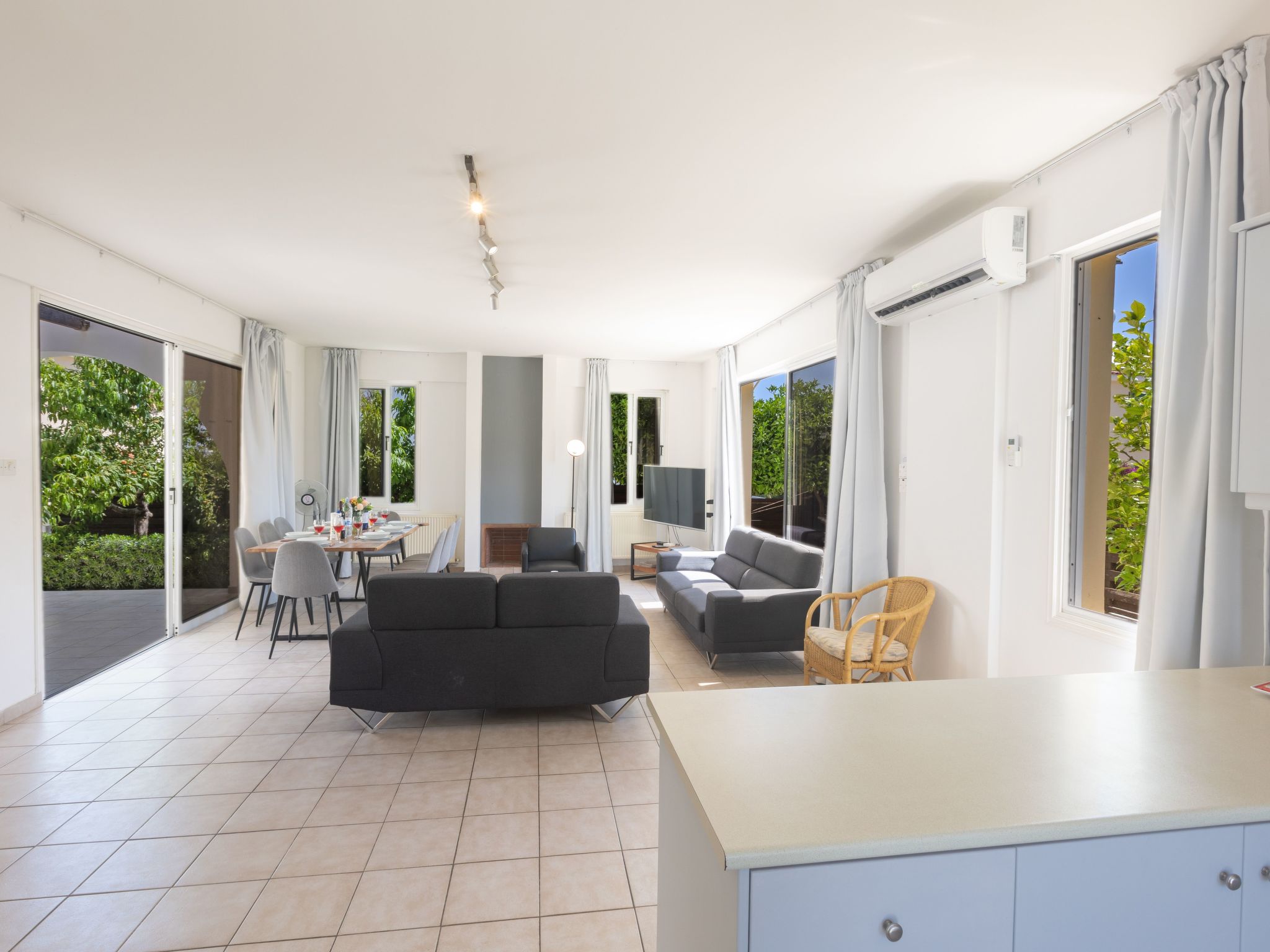 Photo of Ferienvilla "Holiday Villa" mit privatem Pool