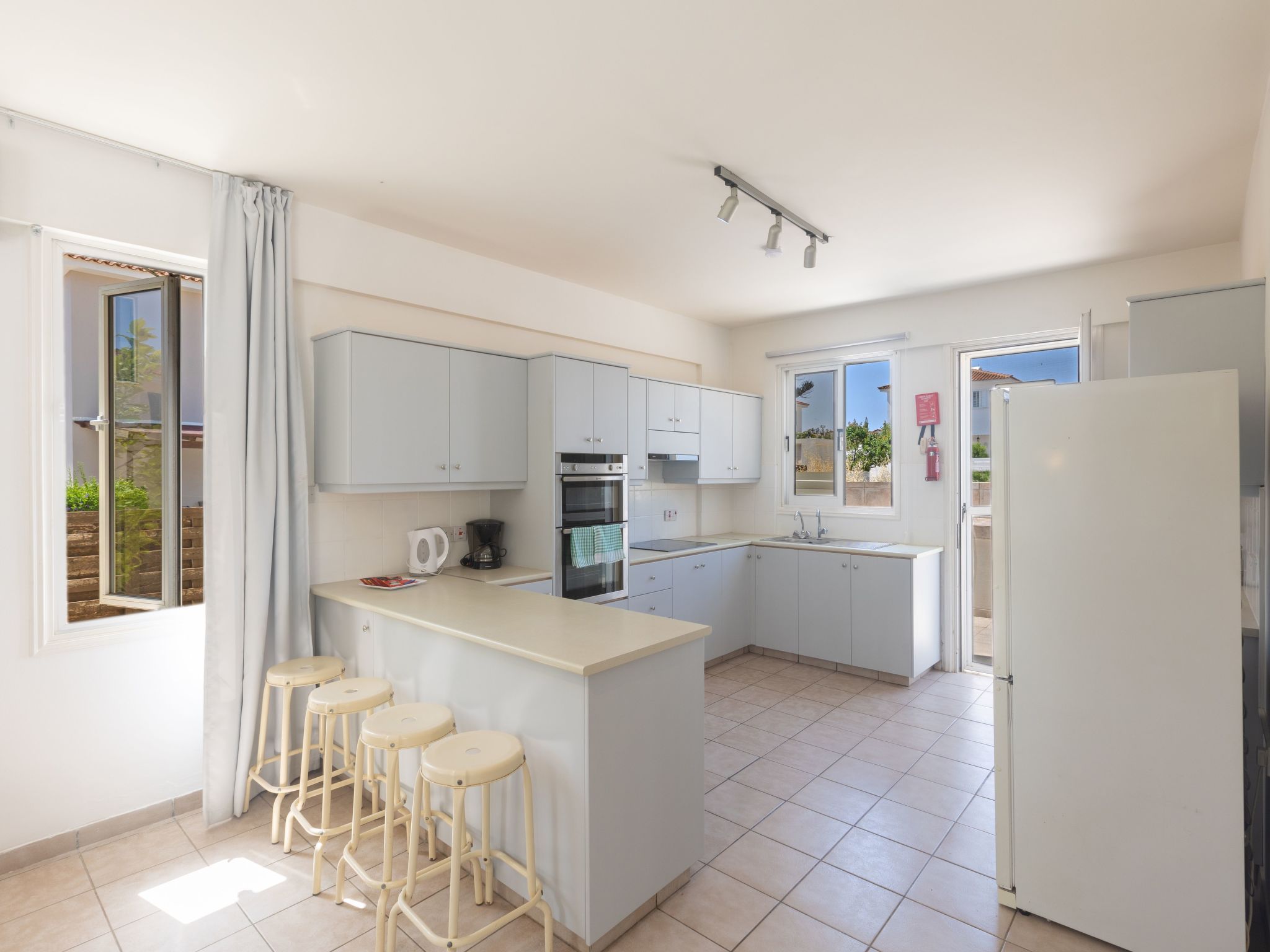 Photo of Ferienvilla "Holiday Villa" mit privatem Pool