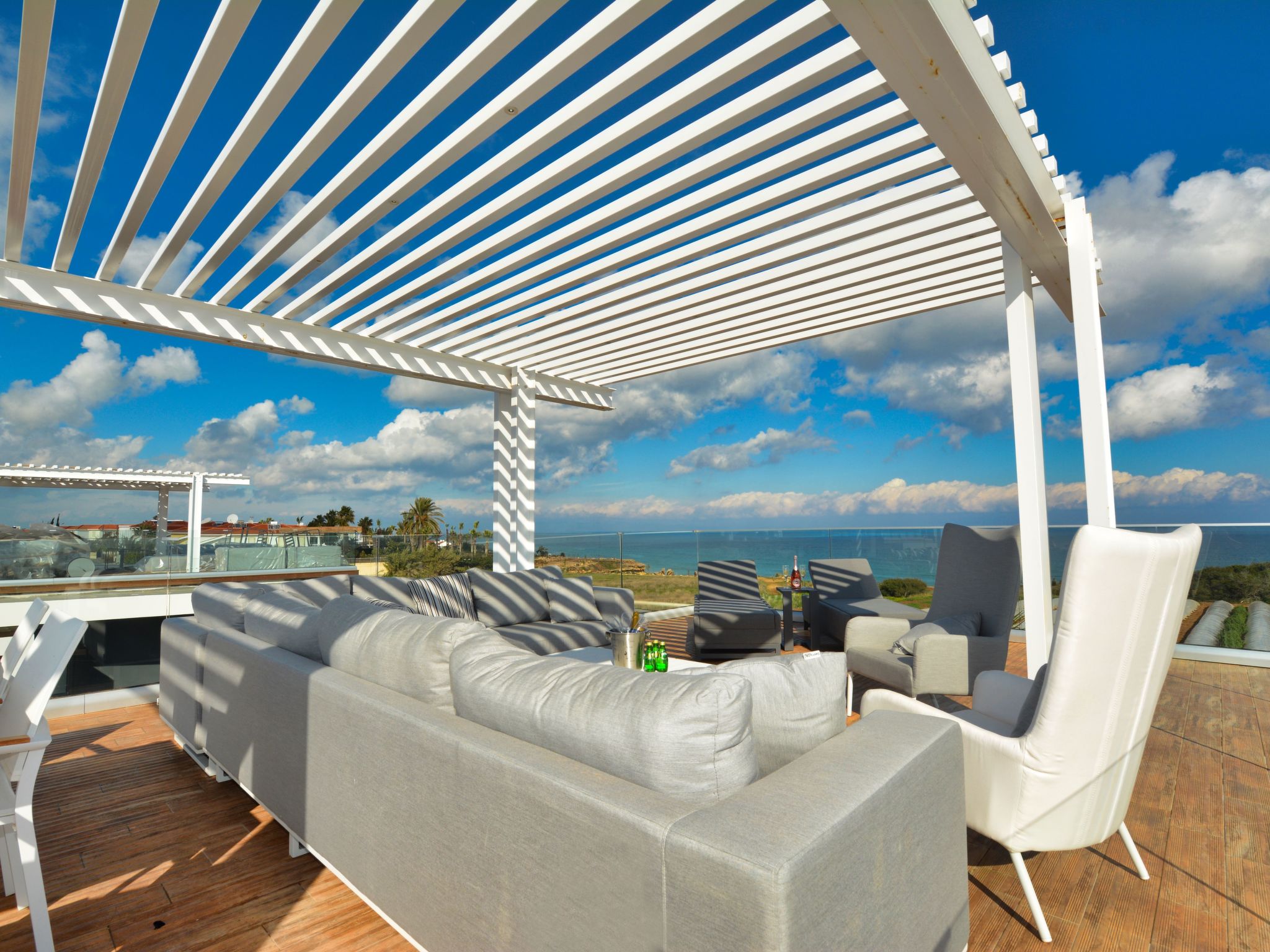 Protaras Ferienvilla mit privatem Pool, Whirlpool-Image-tags.info