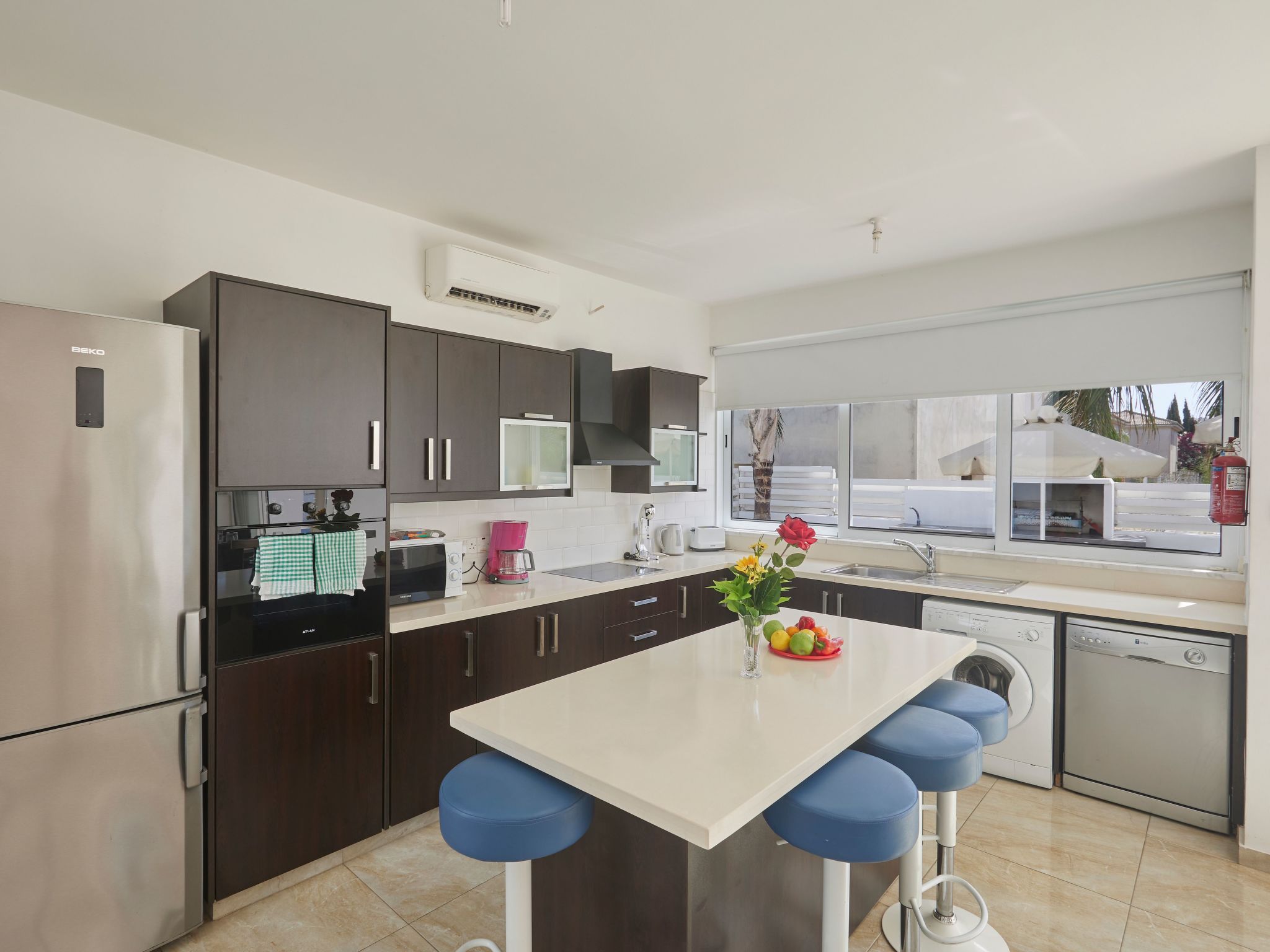 Villa Pearl PE17 in Paralimni mit privatem Parkplatz-Image-tags.info