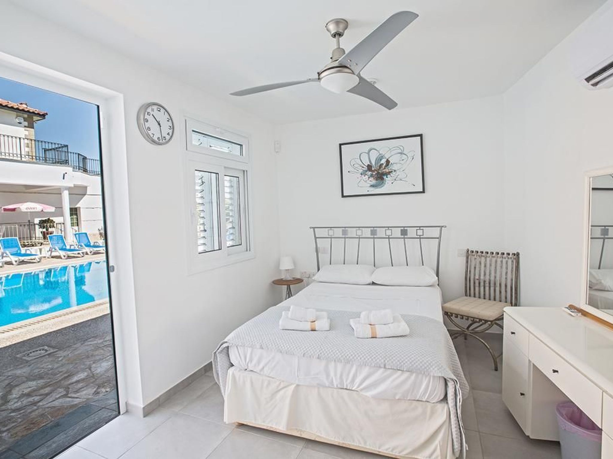 Familienvilla in Paralimni mit spektakulärer Aussicht-Image-tags.info