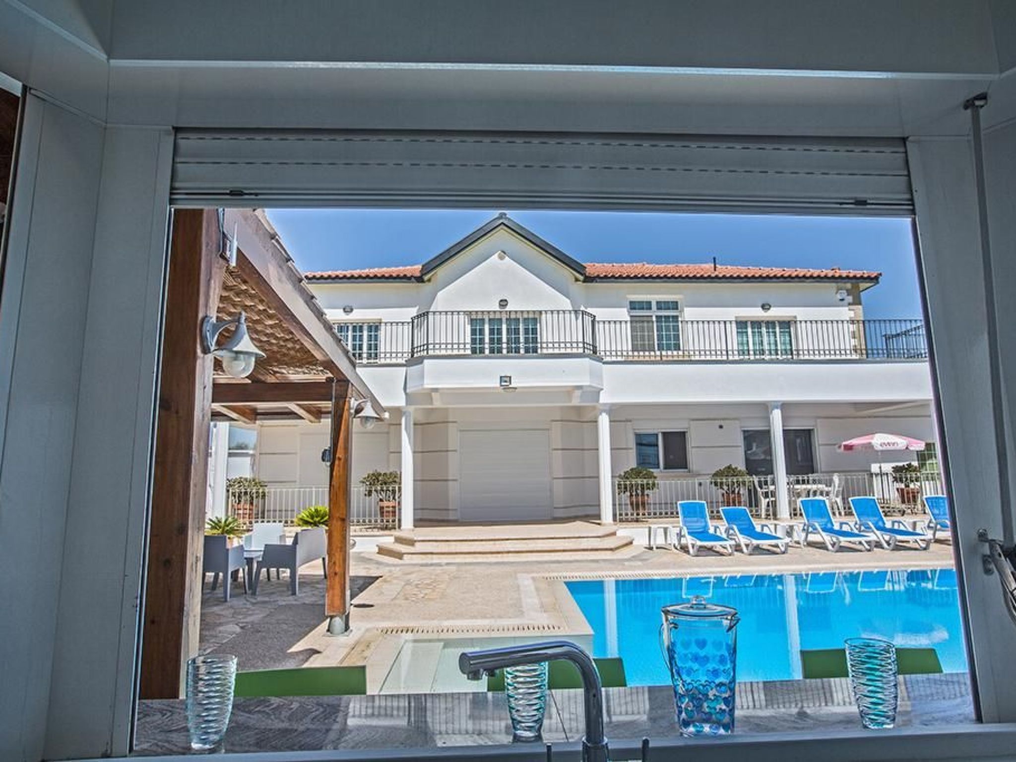 Familienvilla in Paralimni mit spektakulärer Aussicht-Image-tags.info