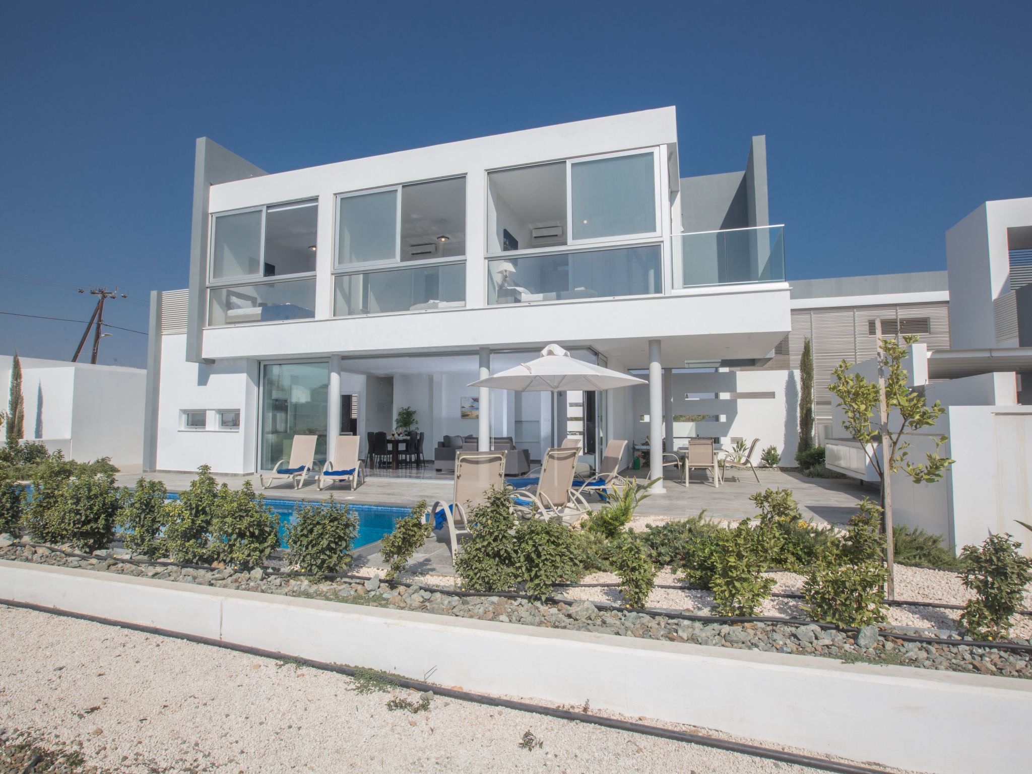 3-Schlafzimmer-Villa mit Pool in Protaras Zentrum-Image-tags.info