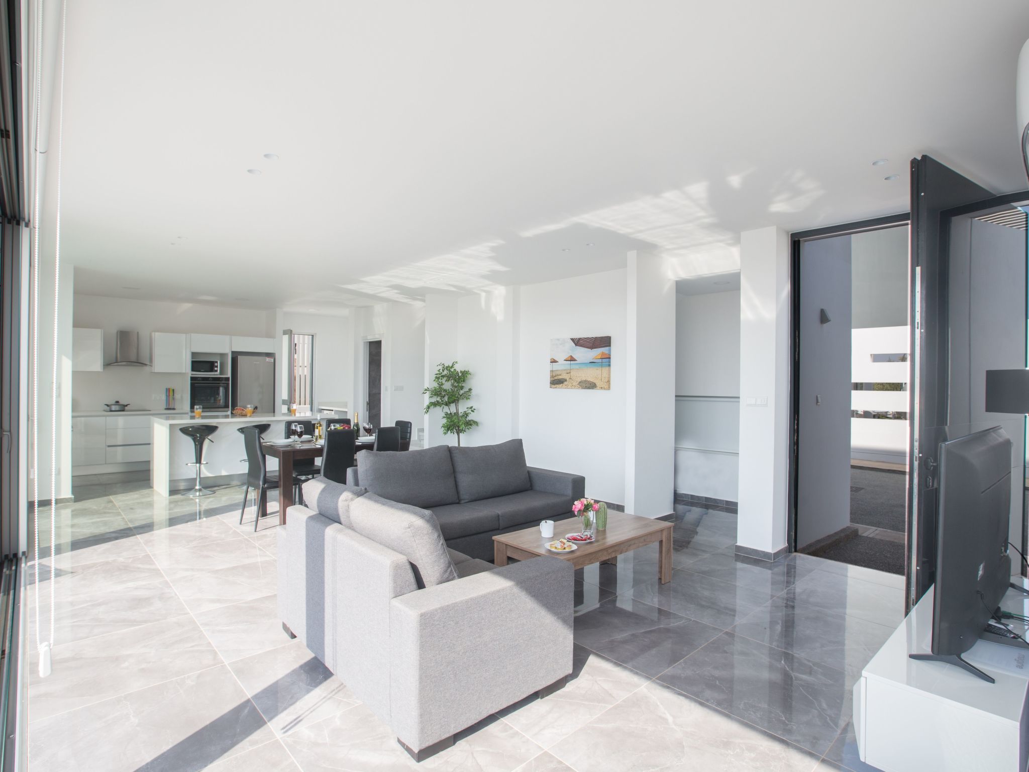 3-Schlafzimmer-Villa mit Pool in Protaras Zentrum-Image-tags.info