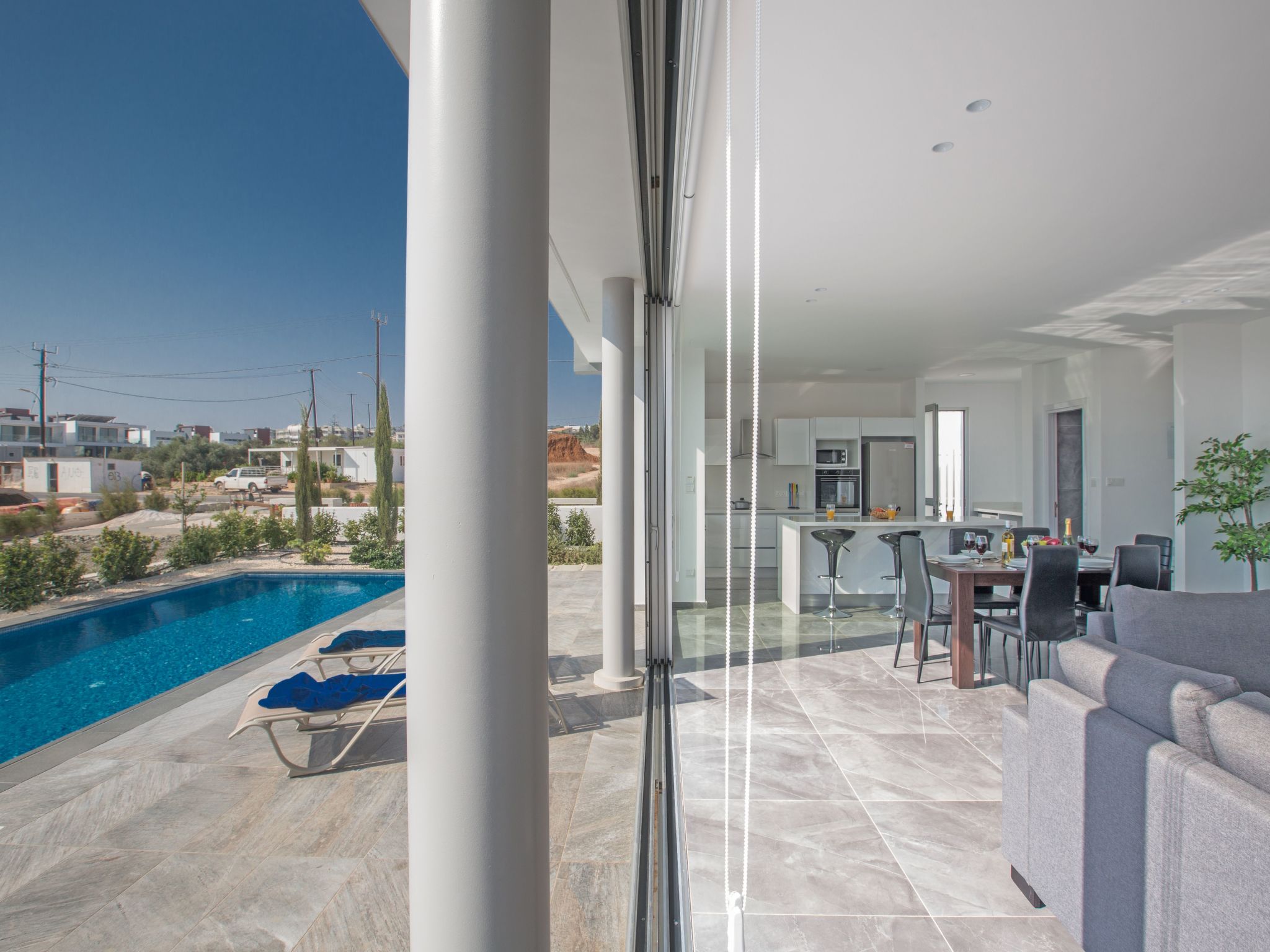 3-Schlafzimmer-Villa mit Pool in Protaras Zentrum-Image-tags.info