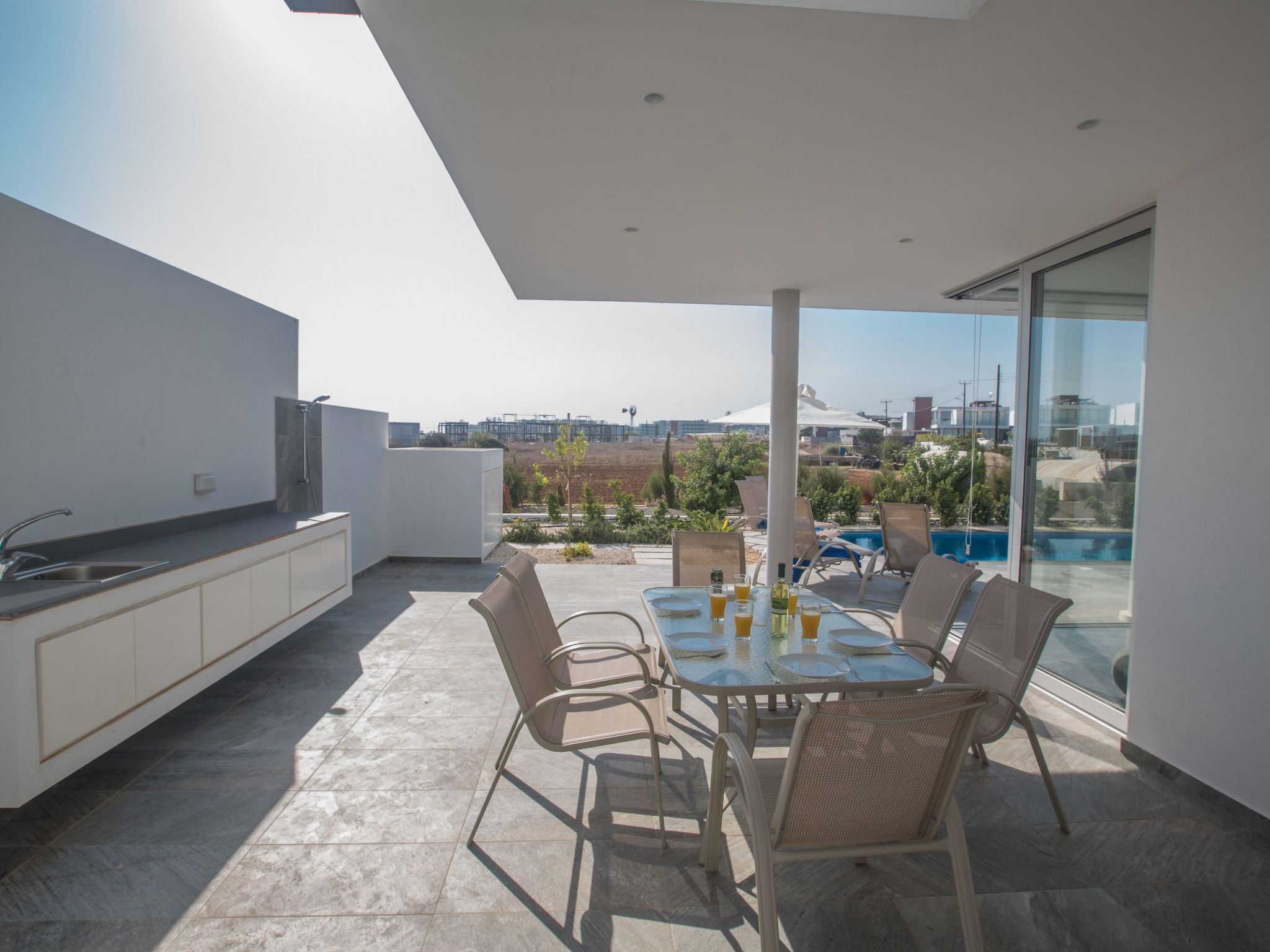 3-Schlafzimmer-Villa mit Pool in Protaras Zentrum-Image-tags.info