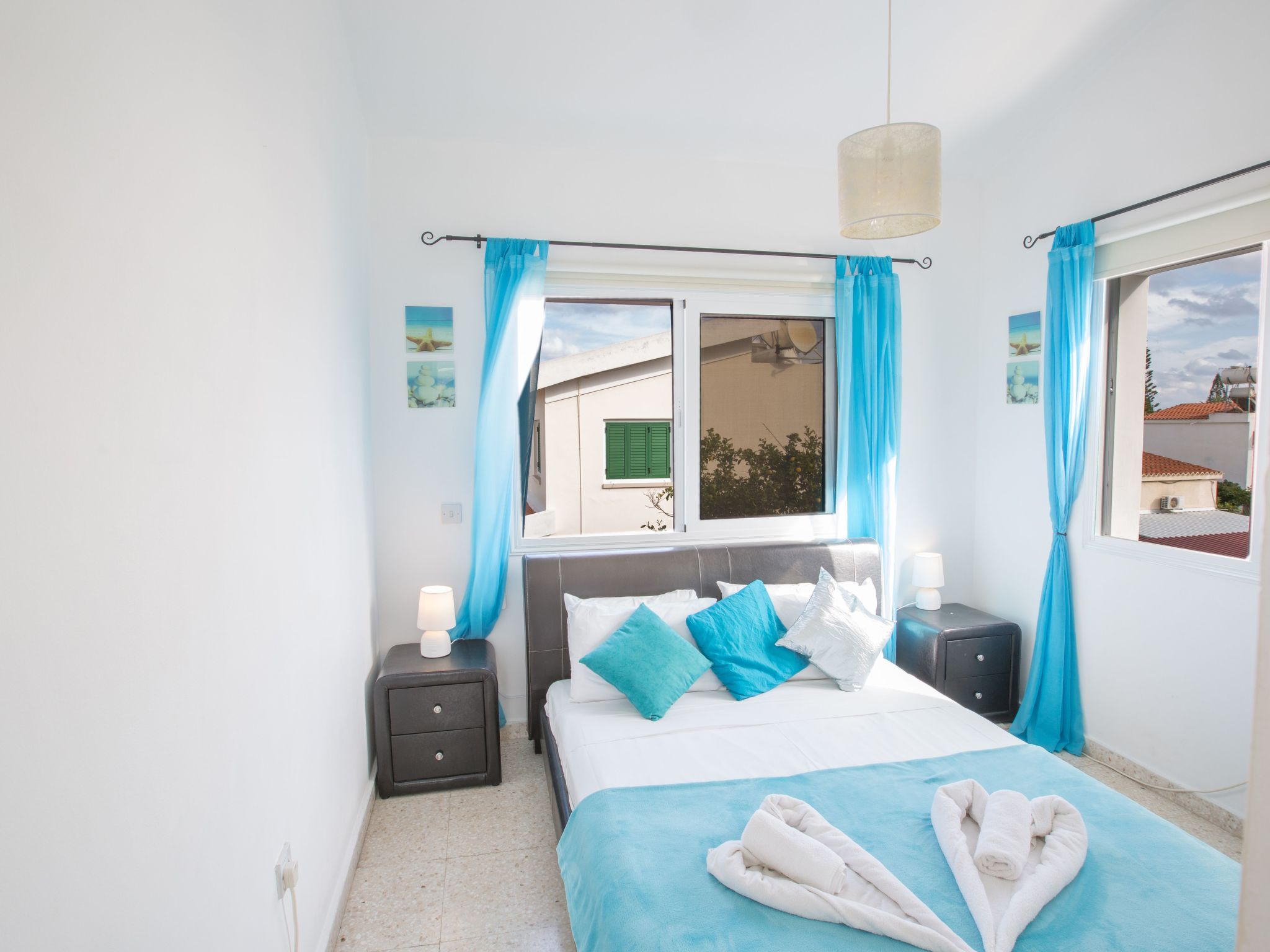 Geräumige Villa mit 3 Schlafzimmern und Pool in Protaras-Image-tags.info