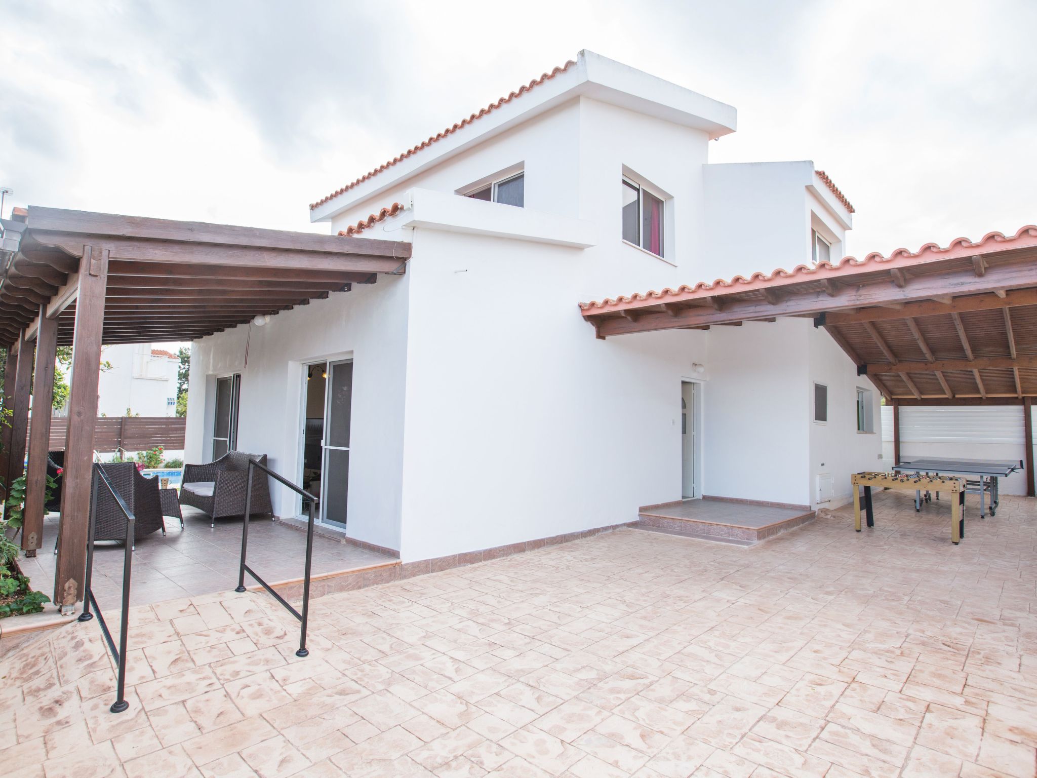 Geräumige Villa mit 3 Schlafzimmern und Pool in Protaras-Image-tags.info