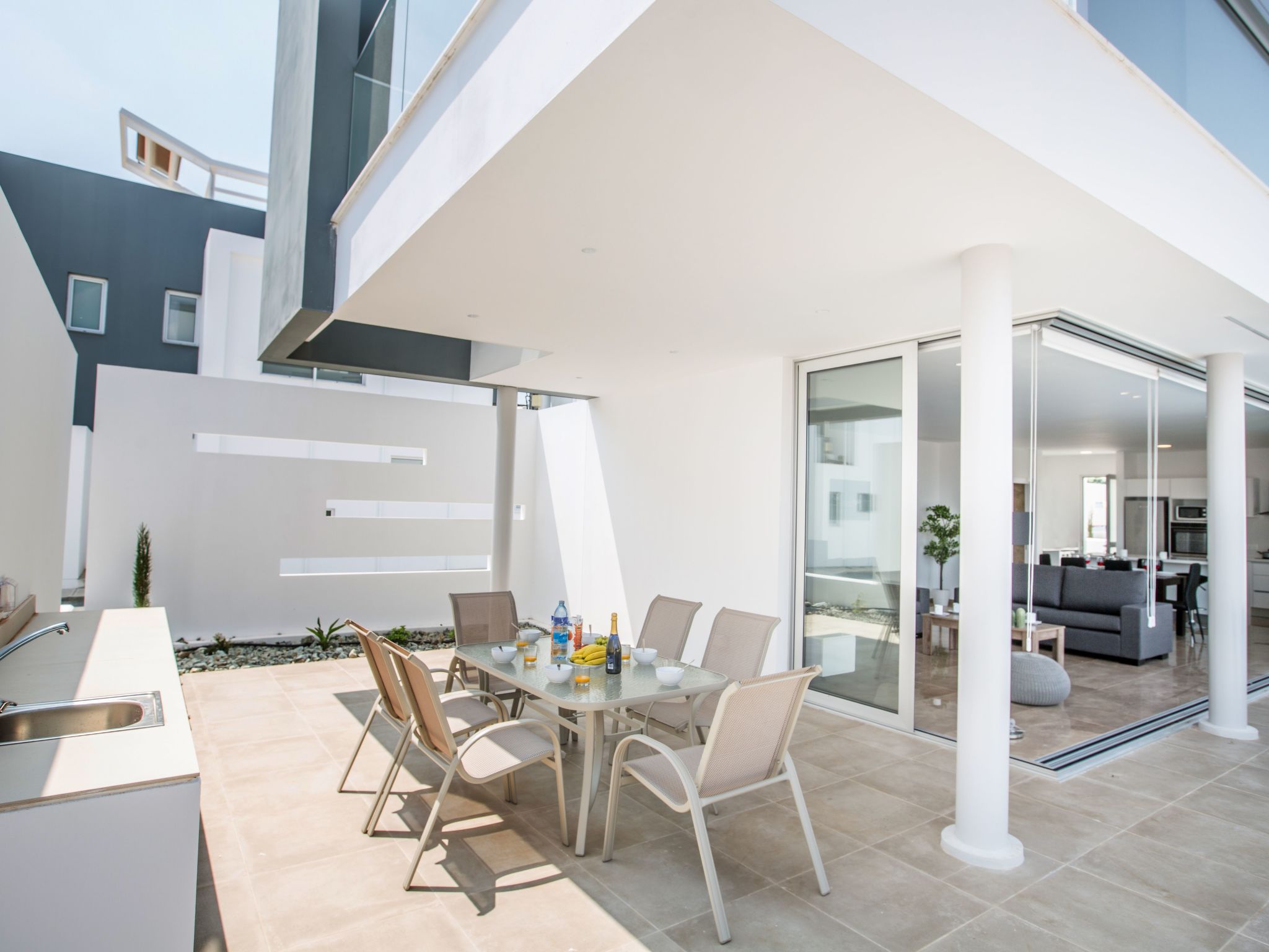 Neue 3-Schlafzimmer-Villa mit Pool in Protaras